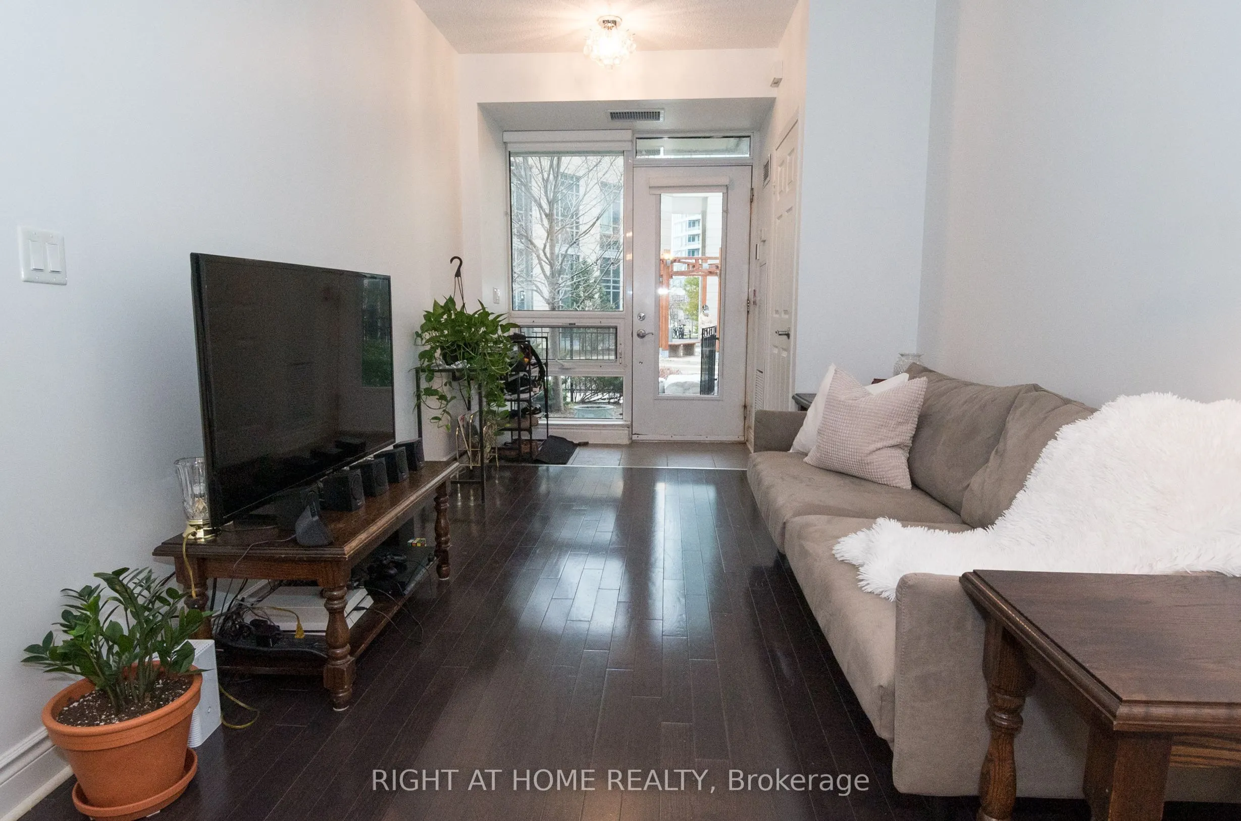 31 Olive Avenue, #112