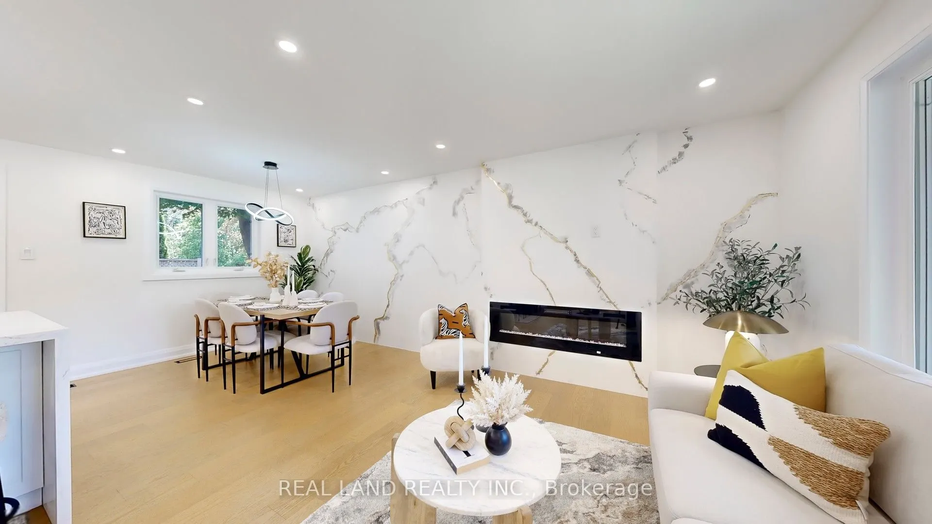38 Cresthaven Drive