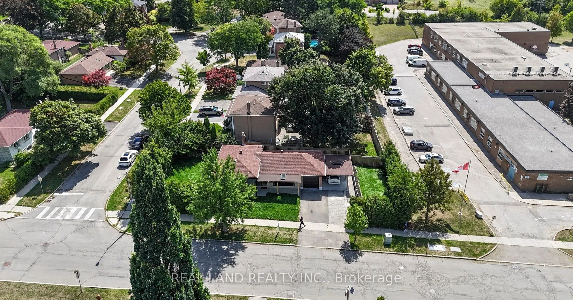 38 Cresthaven Drive