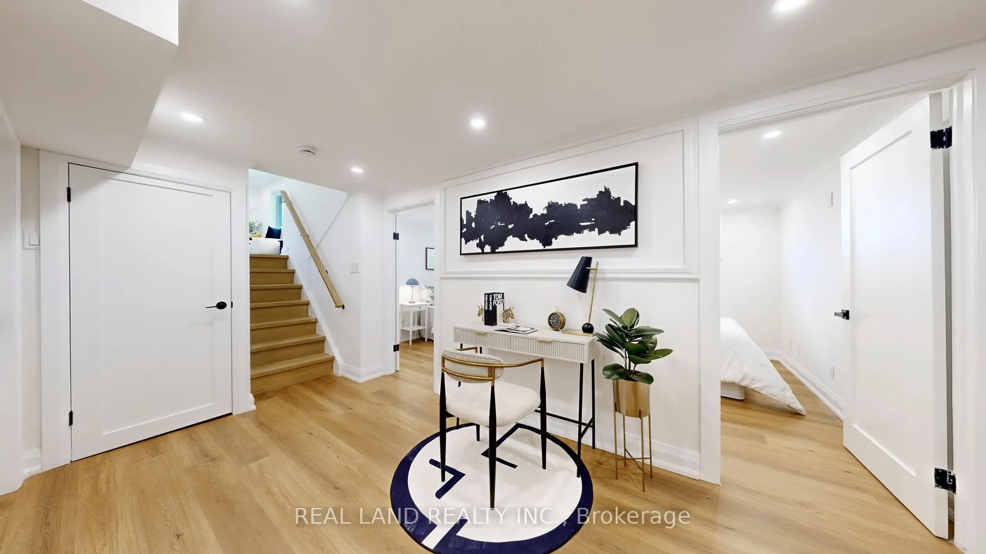 38 Cresthaven Drive