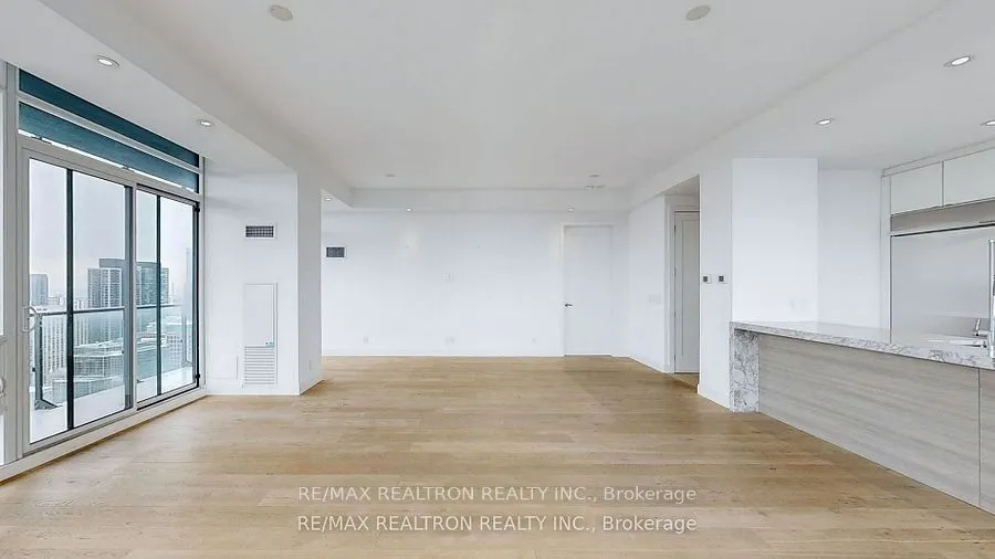 825 Church Street, #PH-202
