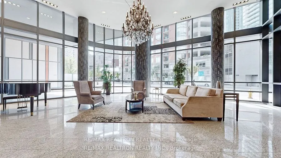 825 Church Street, #PH-202