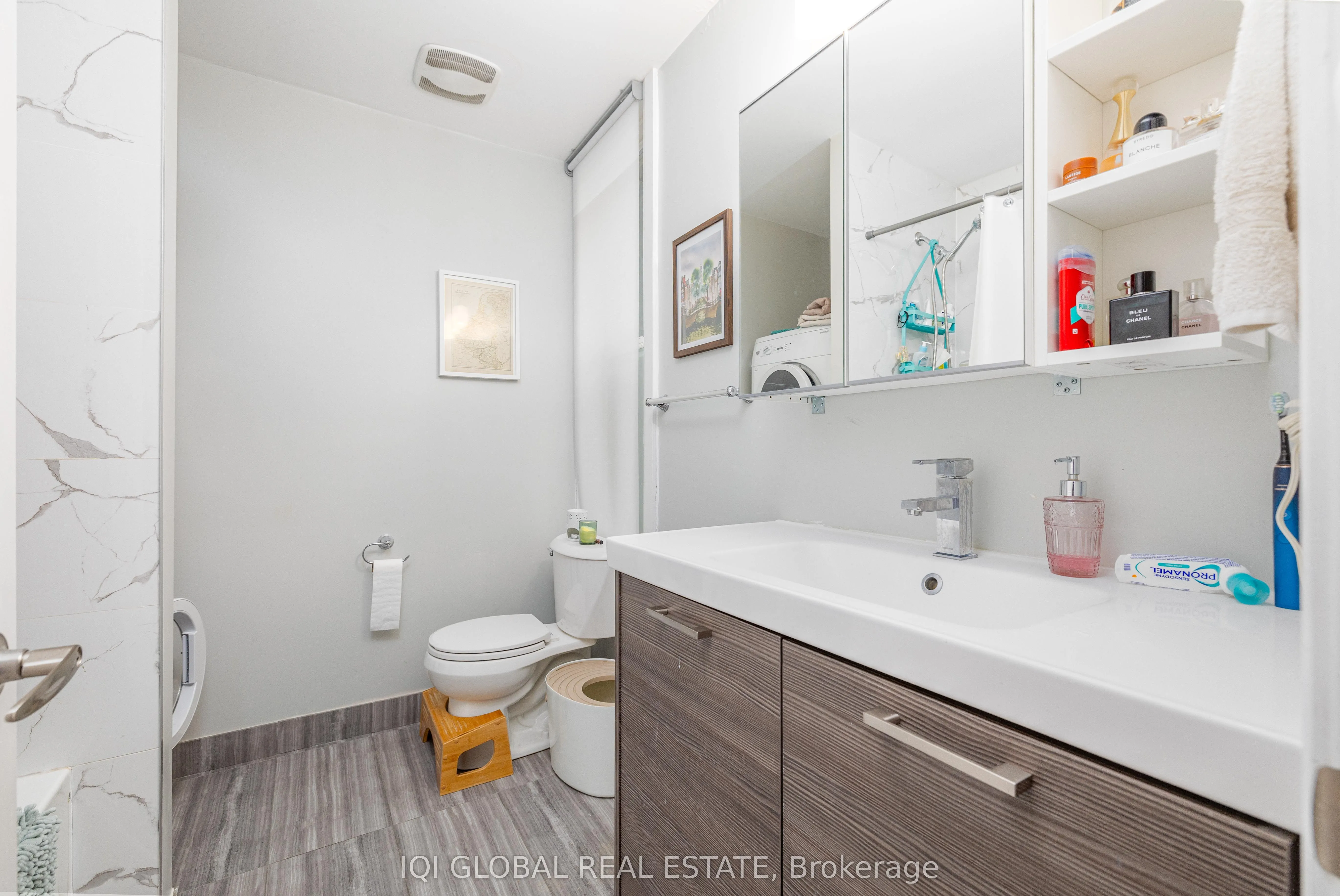 142 Grace Street, #Main