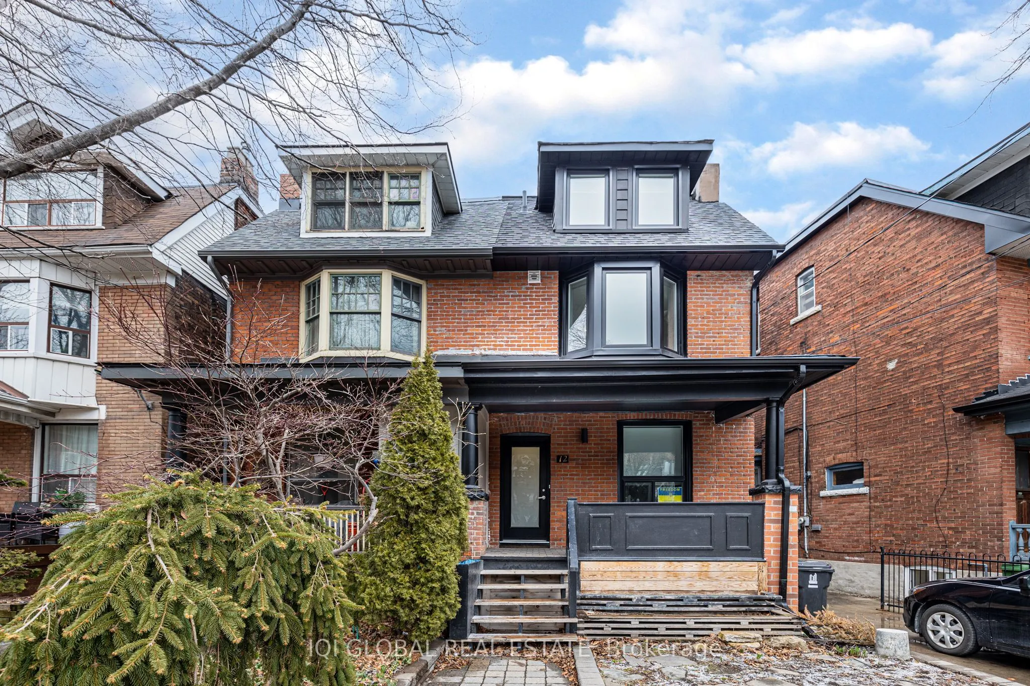12 Rusholme Park Crescent, #lower