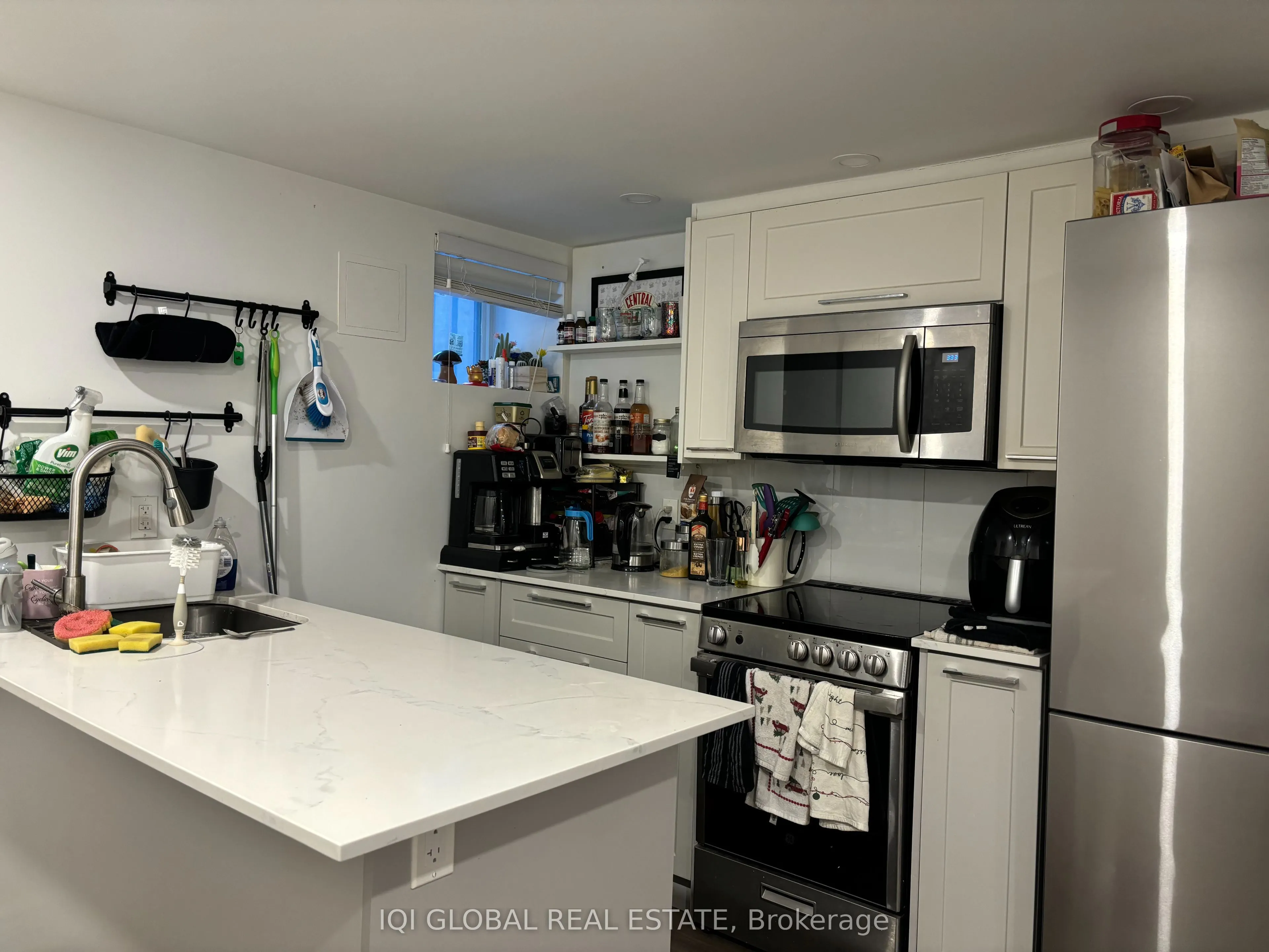 12 Rusholme Park Crescent, #lower