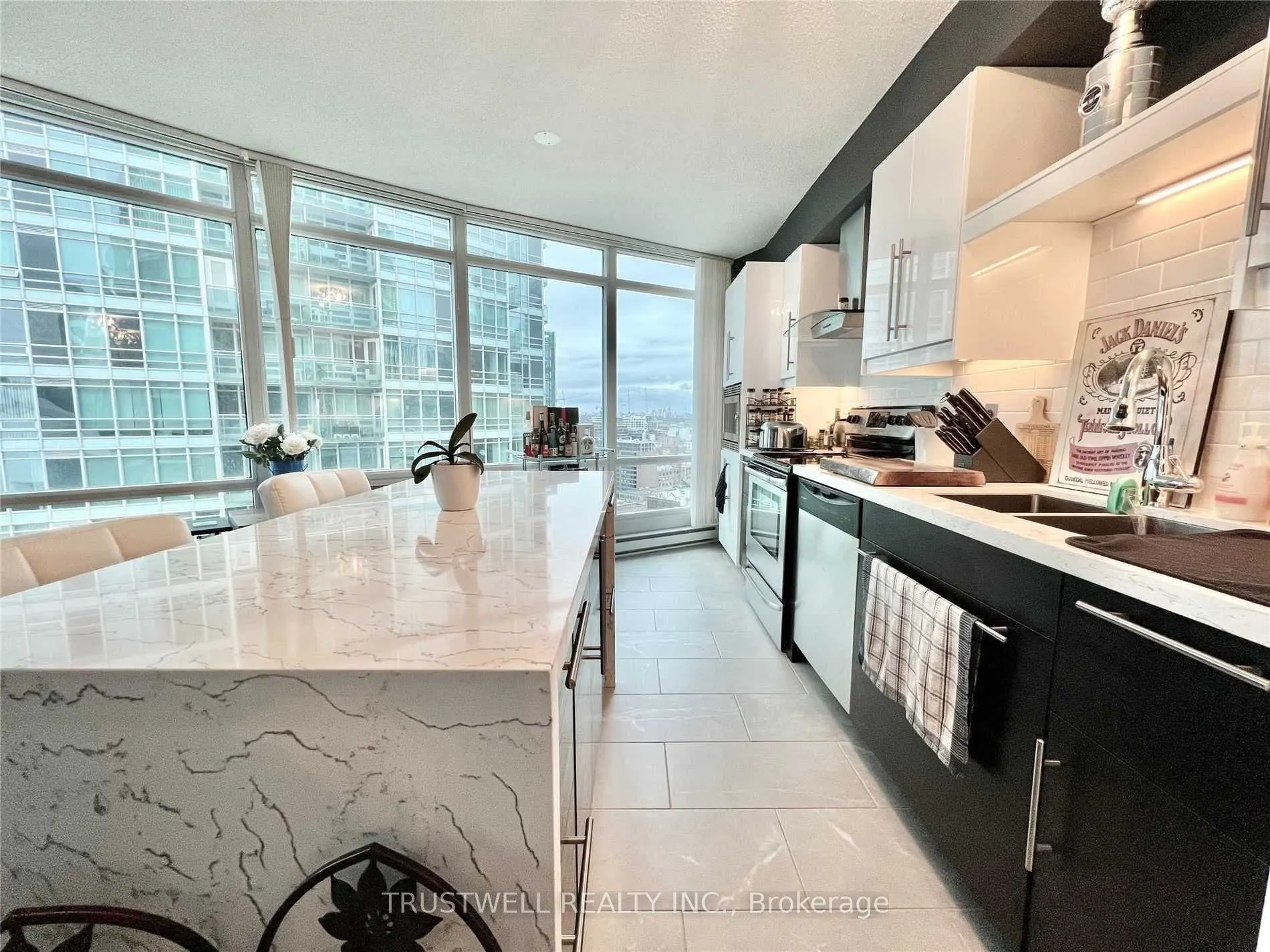 373 Front Street W, #2503