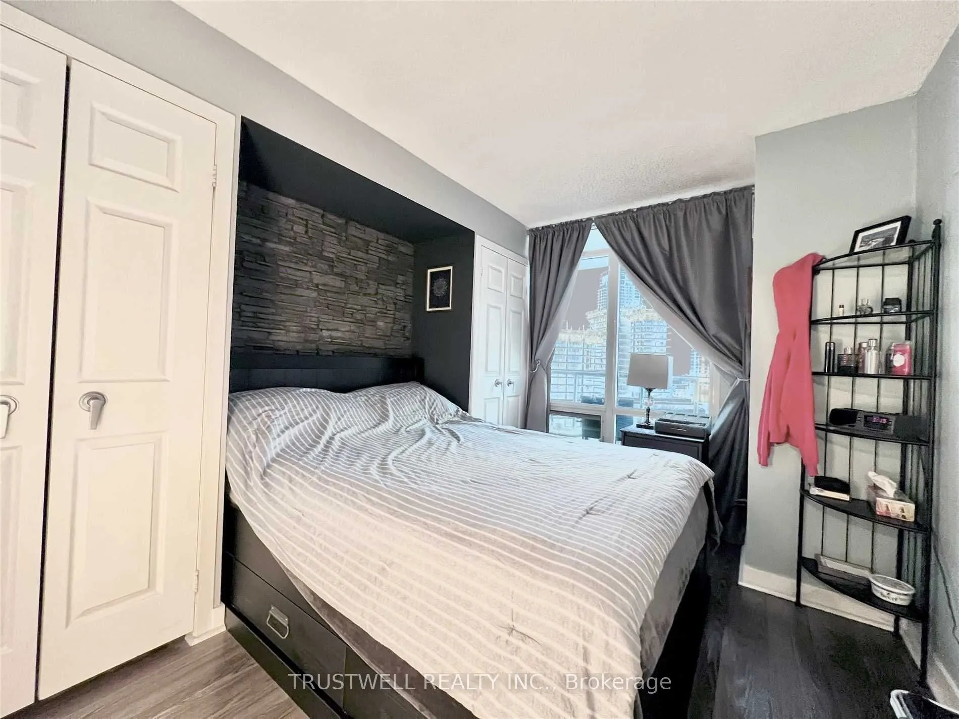 373 Front Street W, #2503