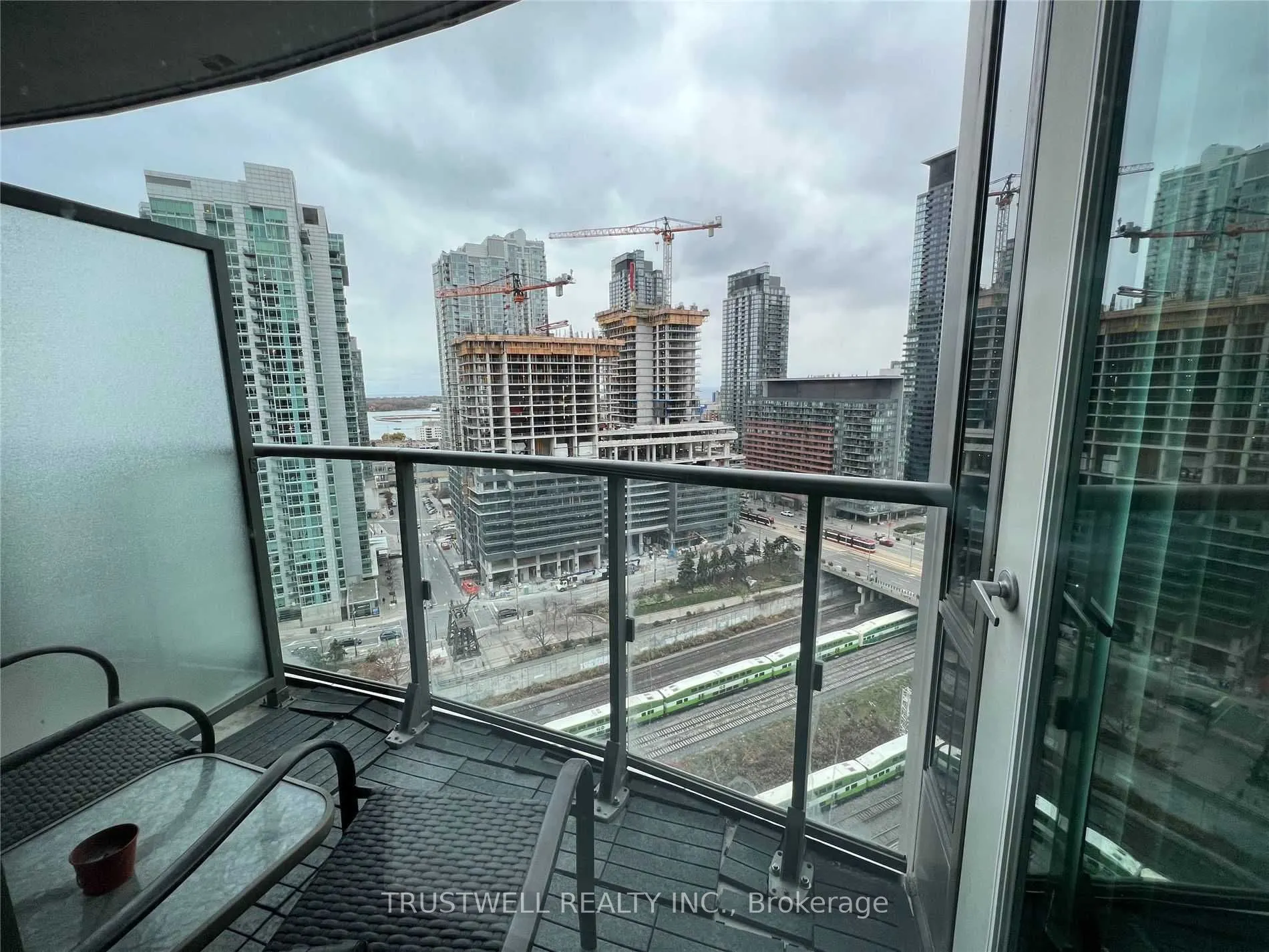 373 Front Street W, #2503