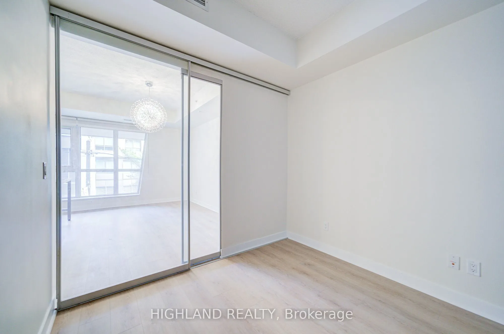 199 Richmond Street W, #202