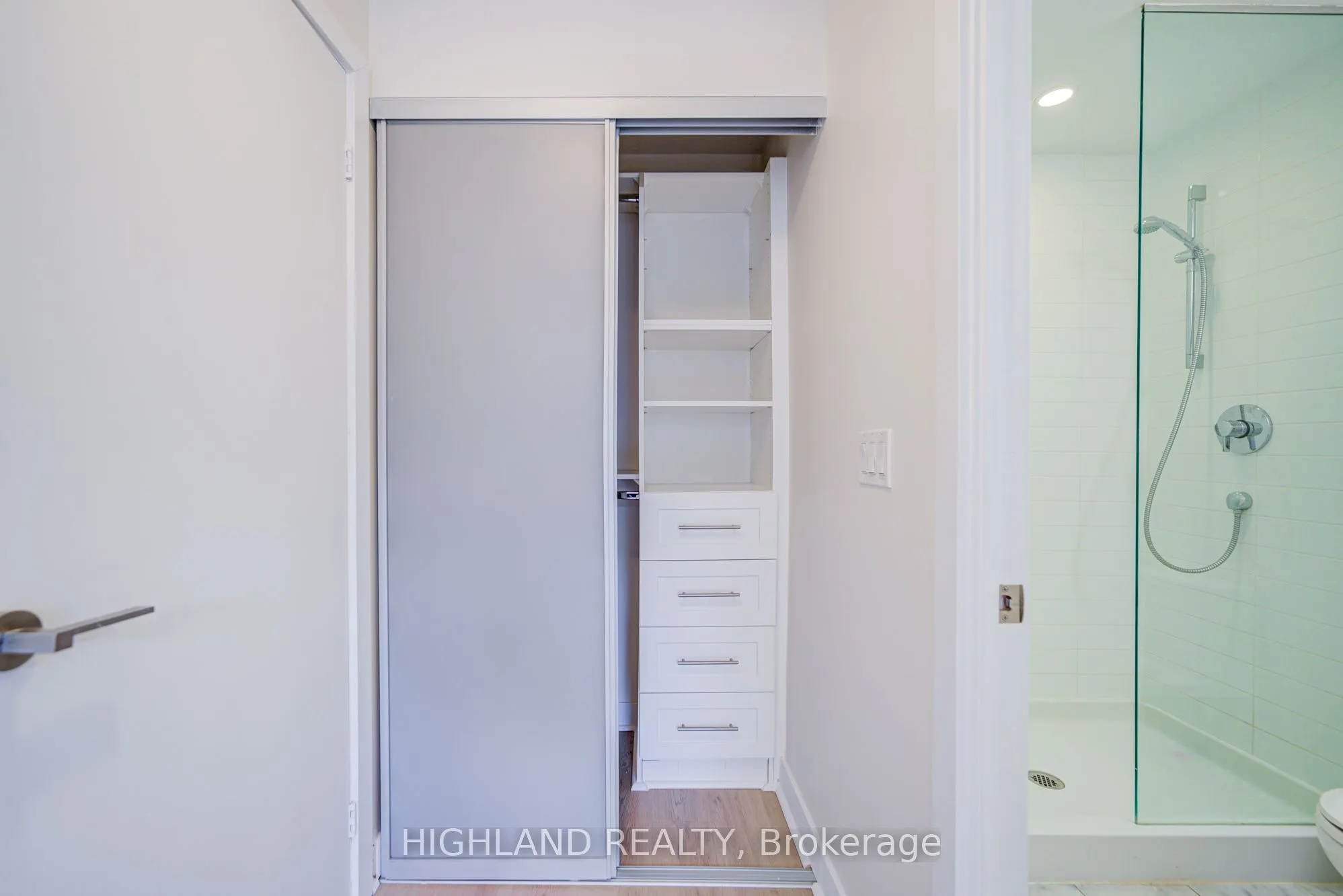 199 Richmond Street W, #202