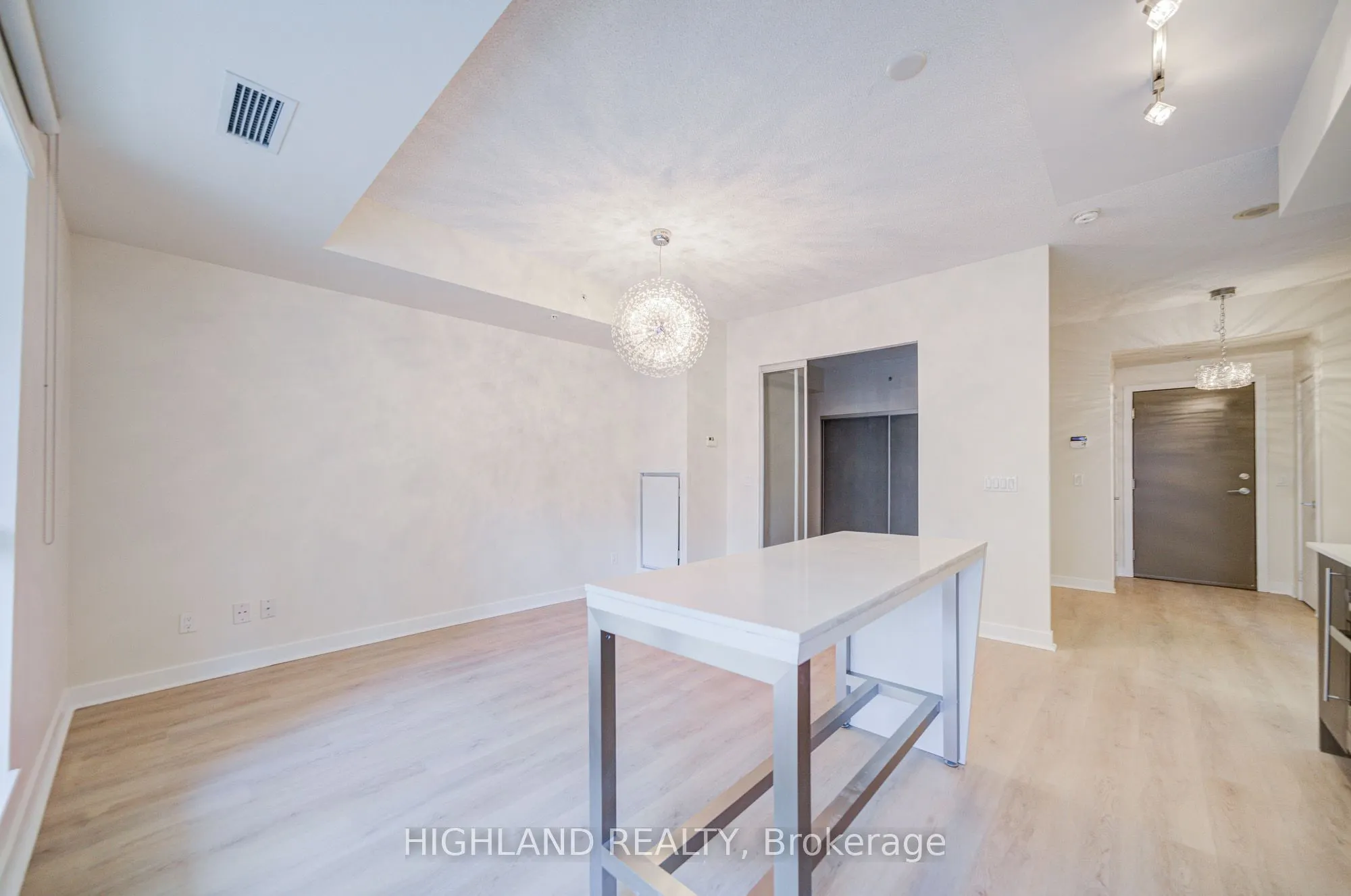 199 Richmond Street W, #202