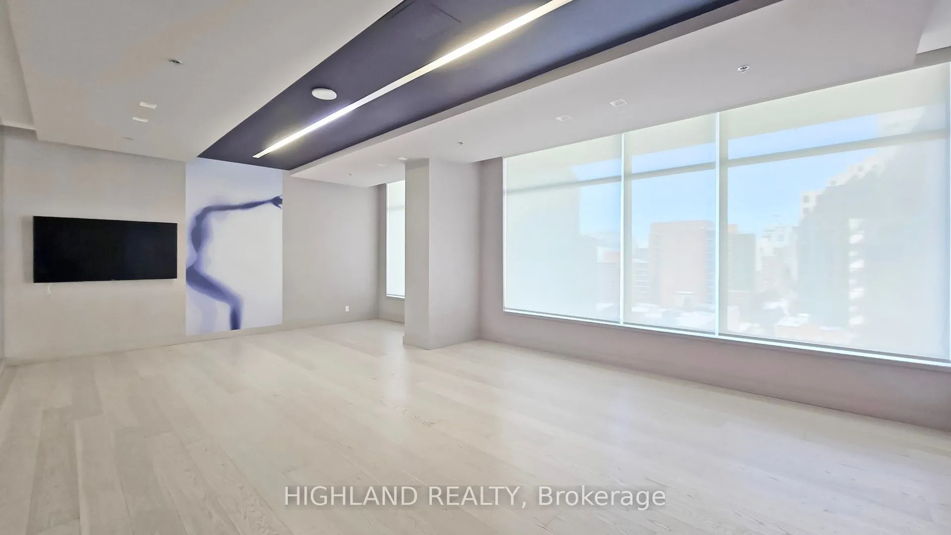 199 Richmond Street W, #202