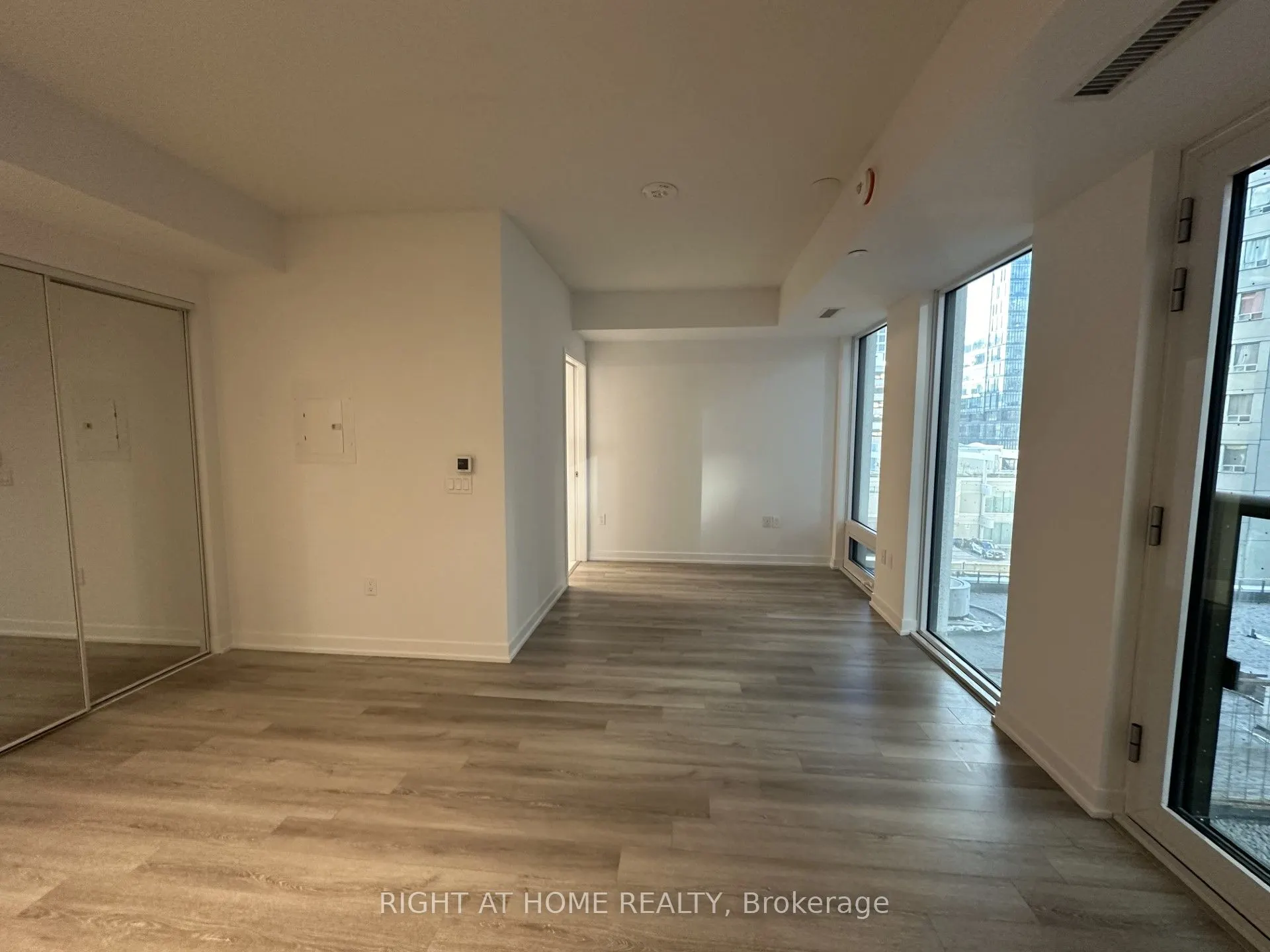 121 St Patrick Street, #417