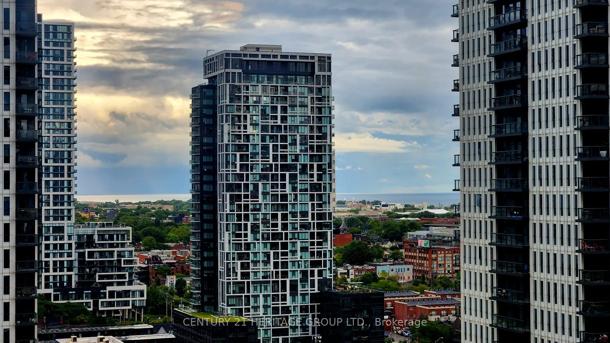 225 Sackville Street, #1711