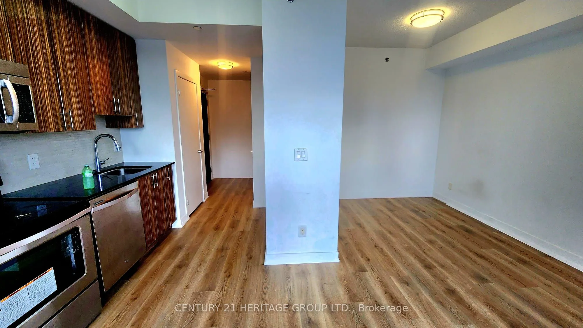 225 Sackville Street, #1711