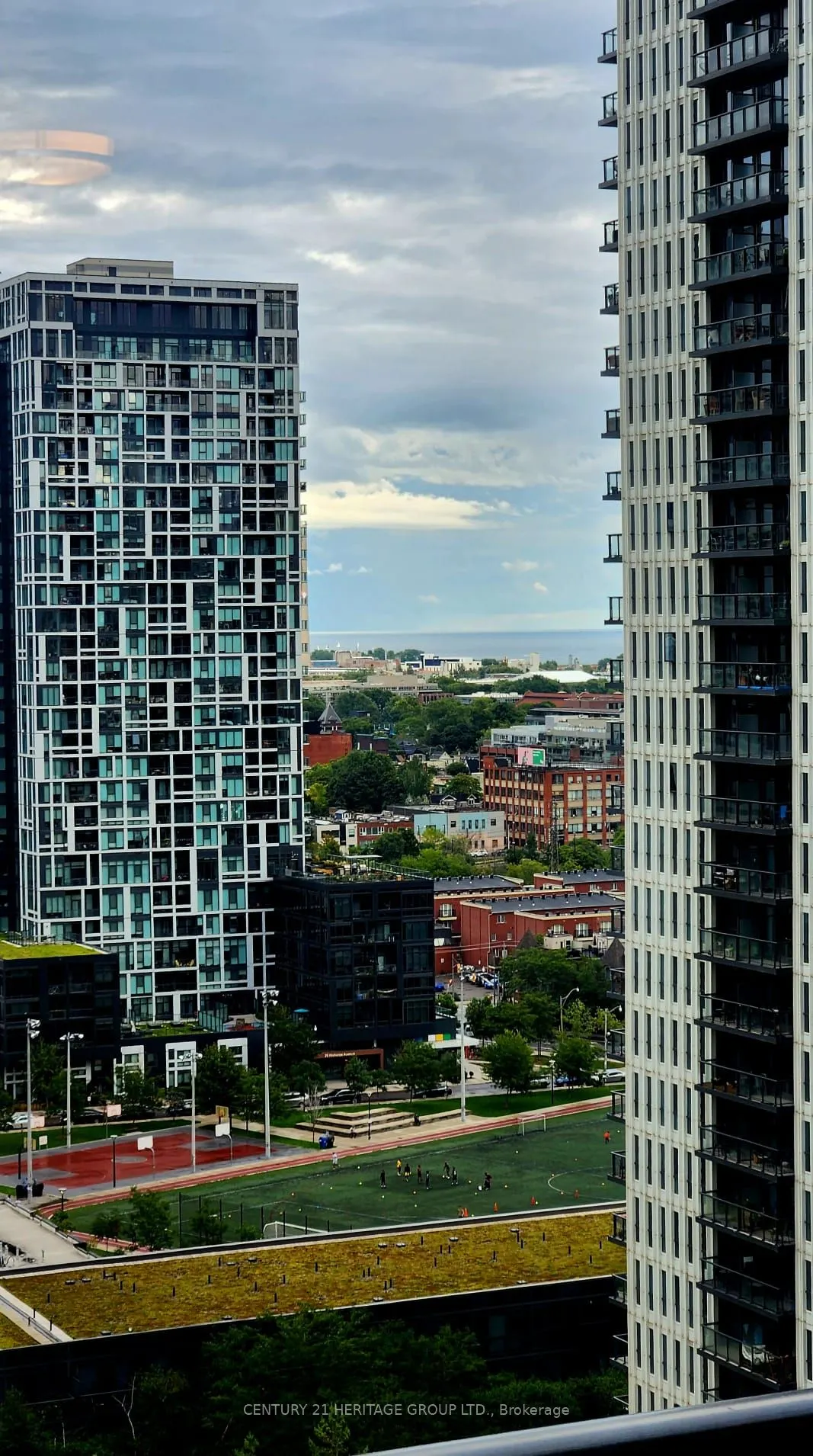 225 Sackville Street, #1711