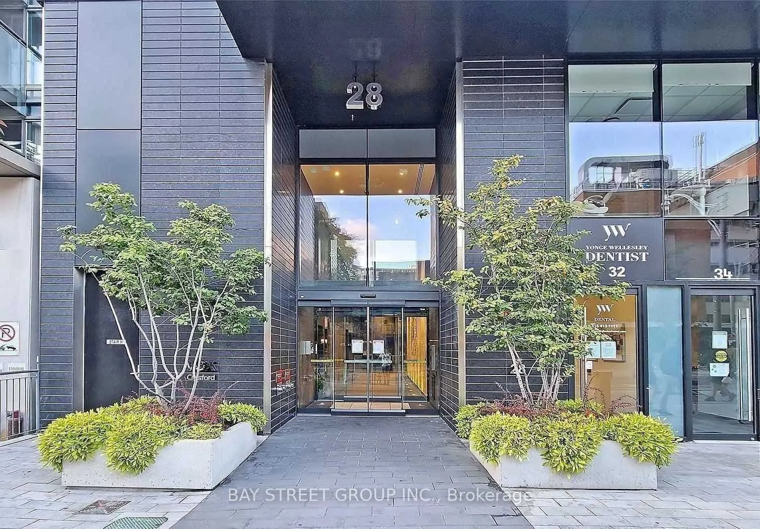 28 Wellesley Street E, #608