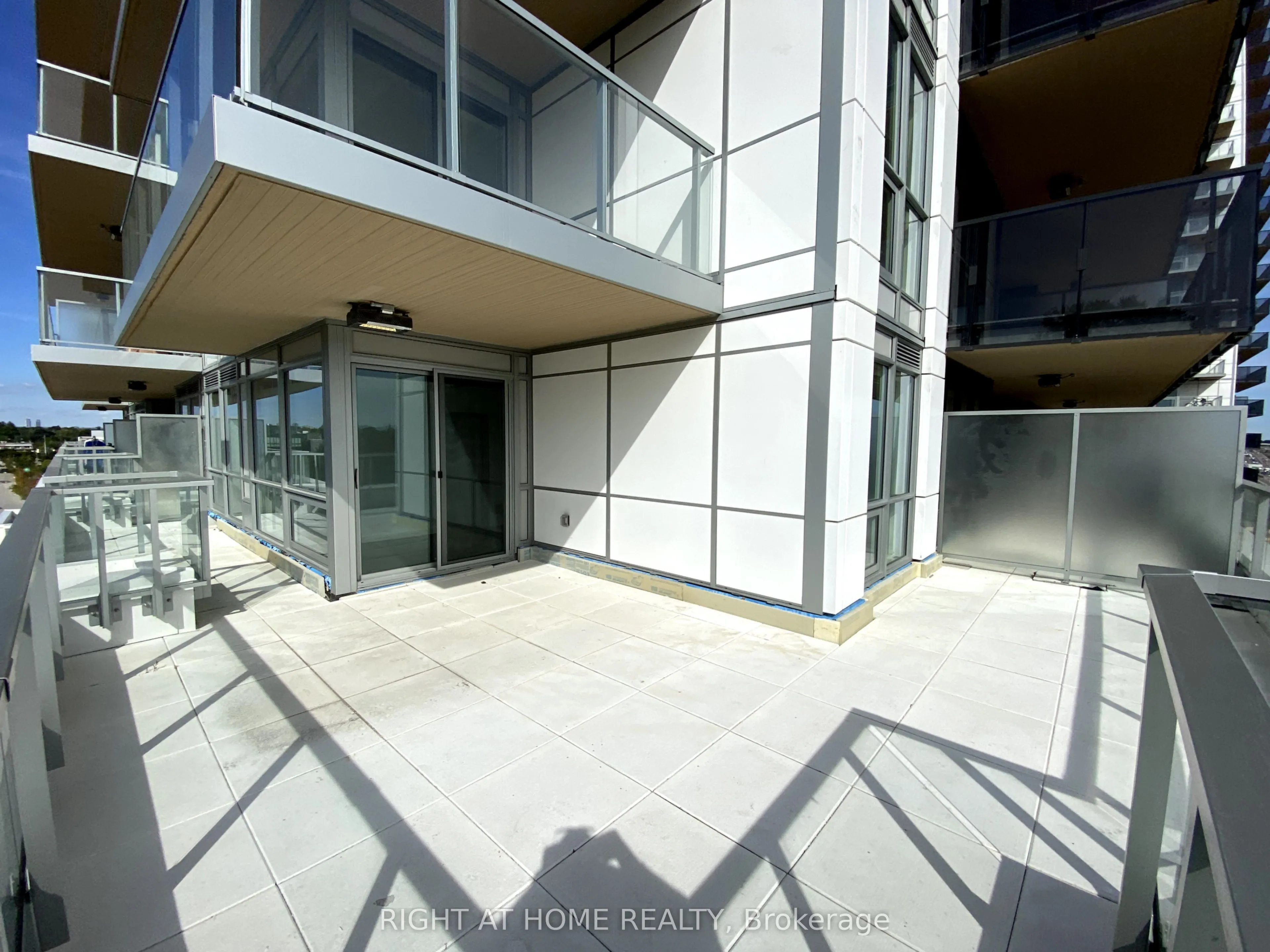 25 McMahon Drive, #606