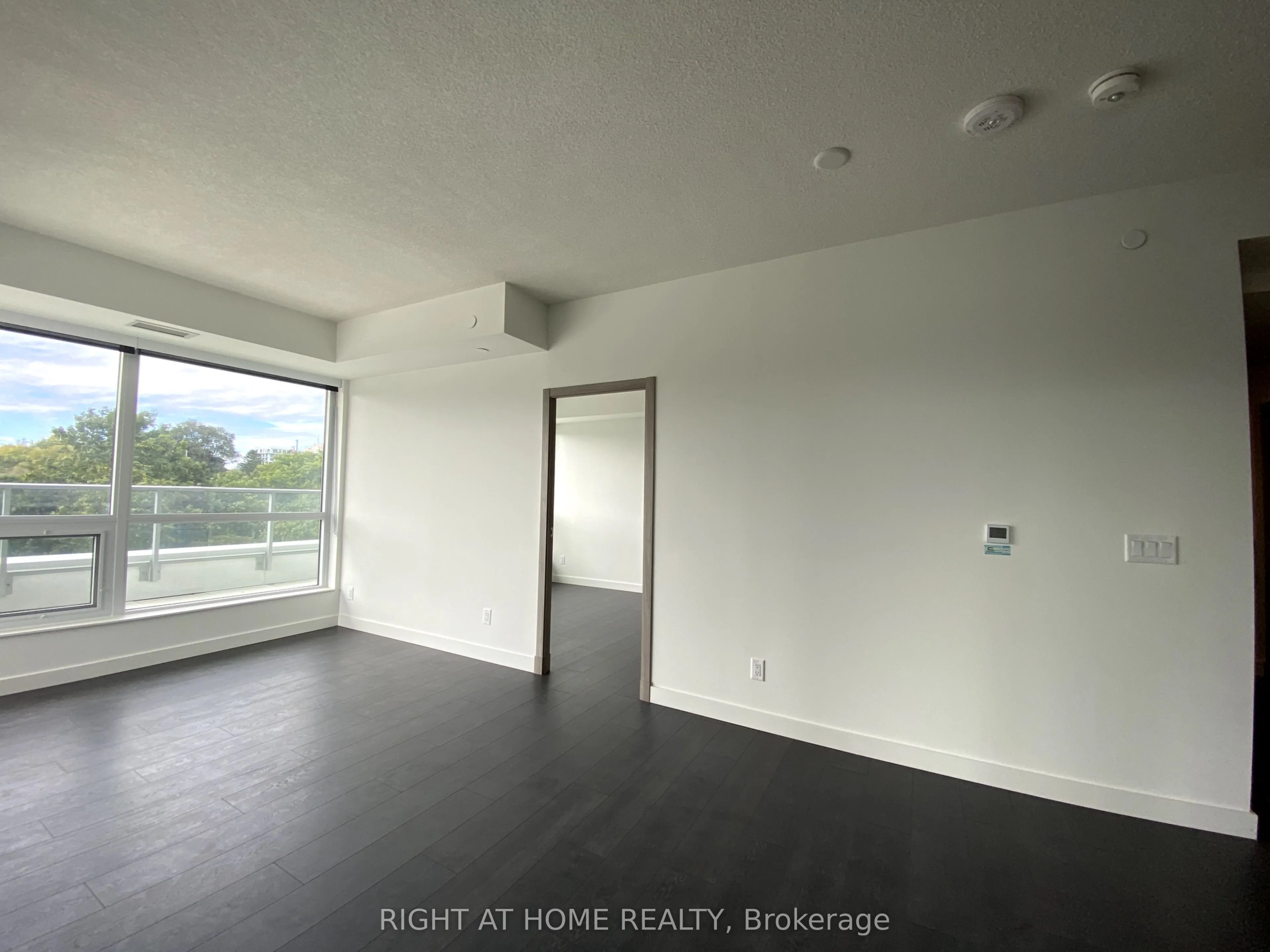 25 McMahon Drive, #606