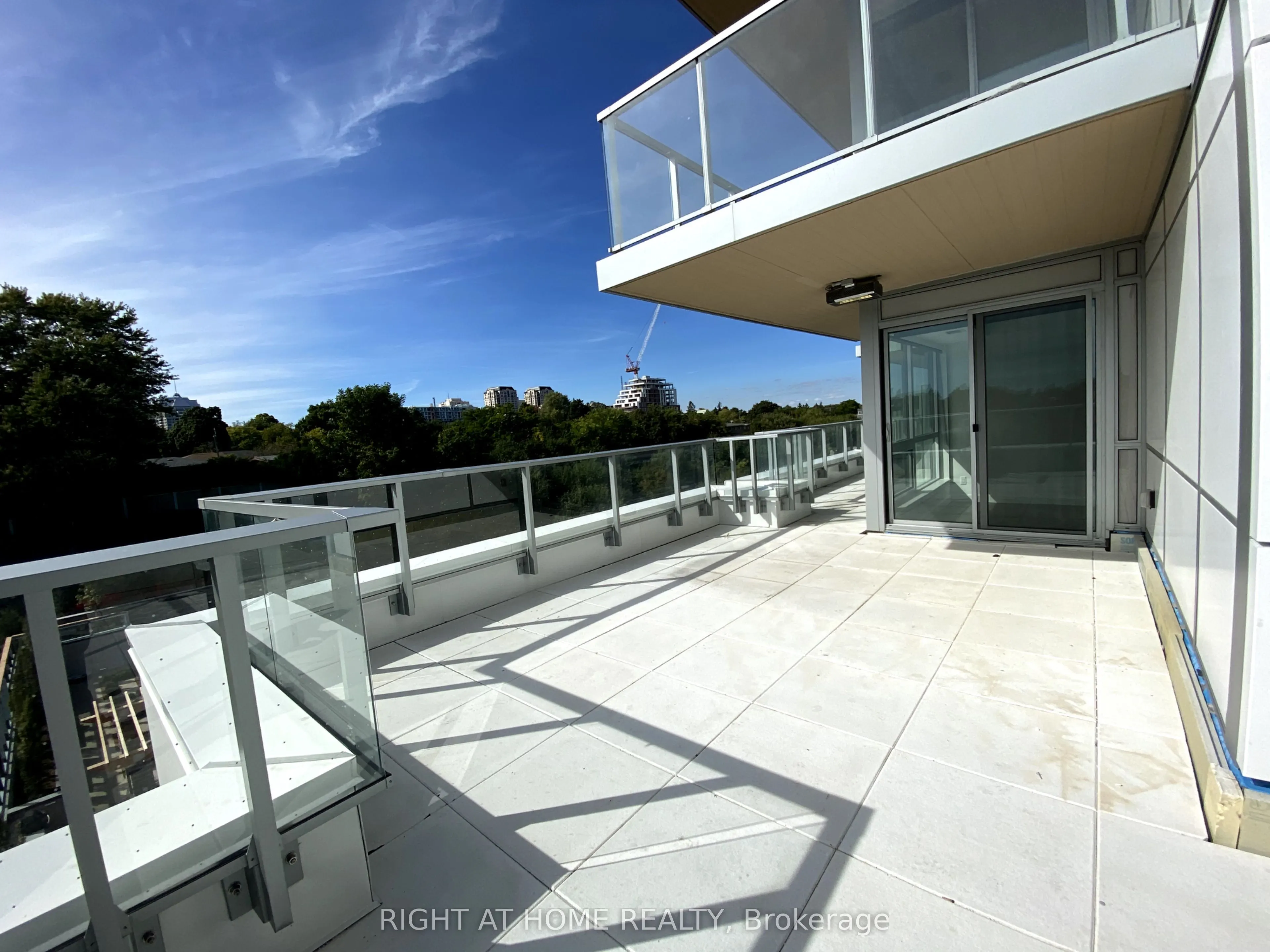 25 McMahon Drive, #606