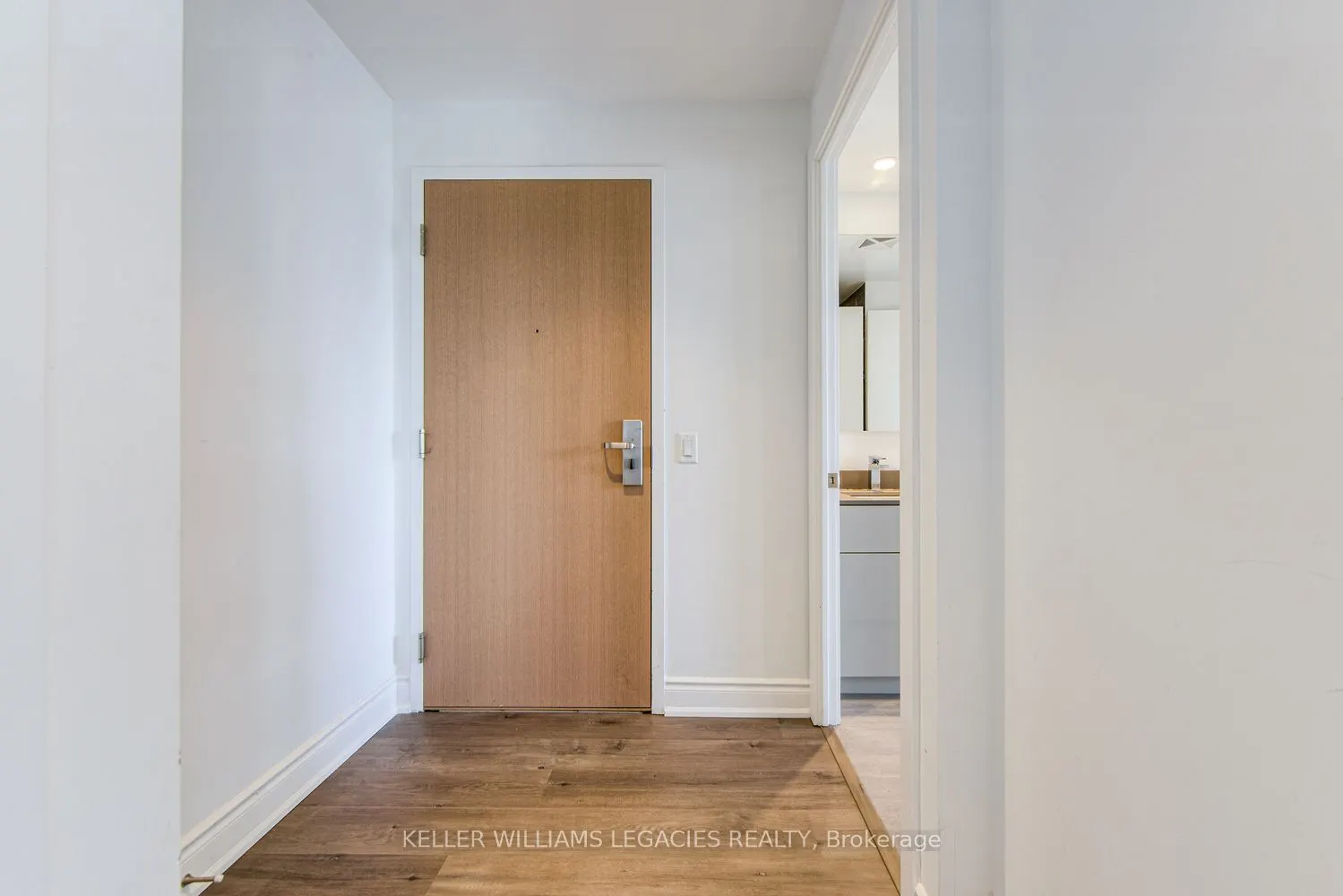 7 Grenville Street, #3705
