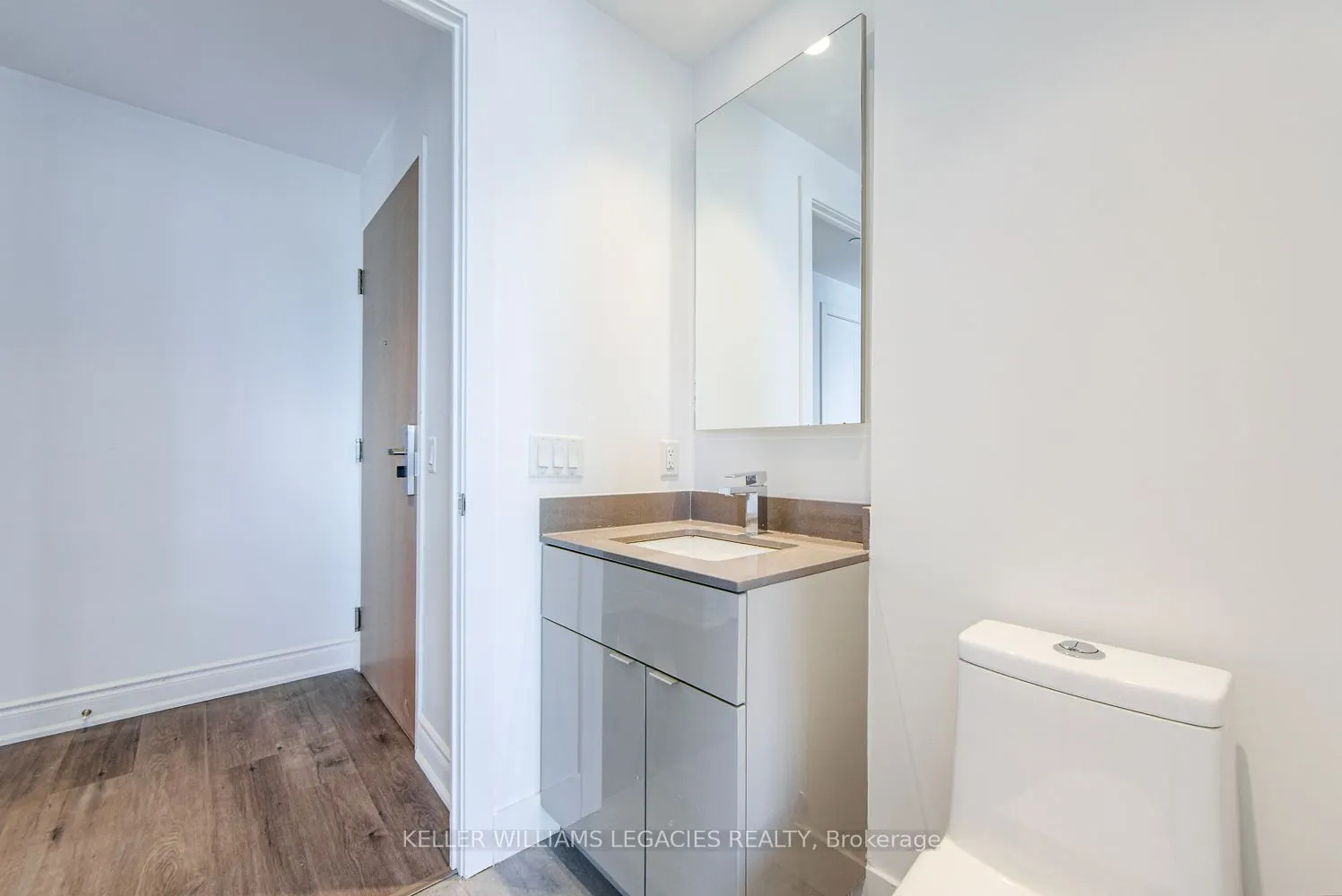7 Grenville Street, #3705