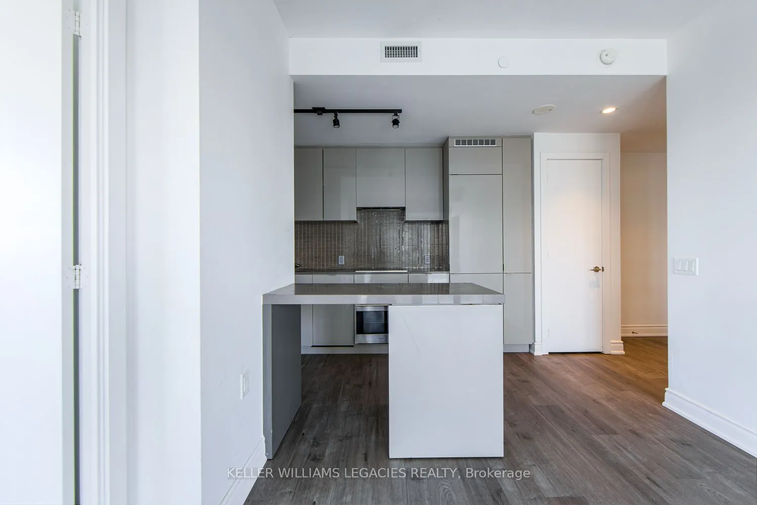 7 Grenville Street, #3705