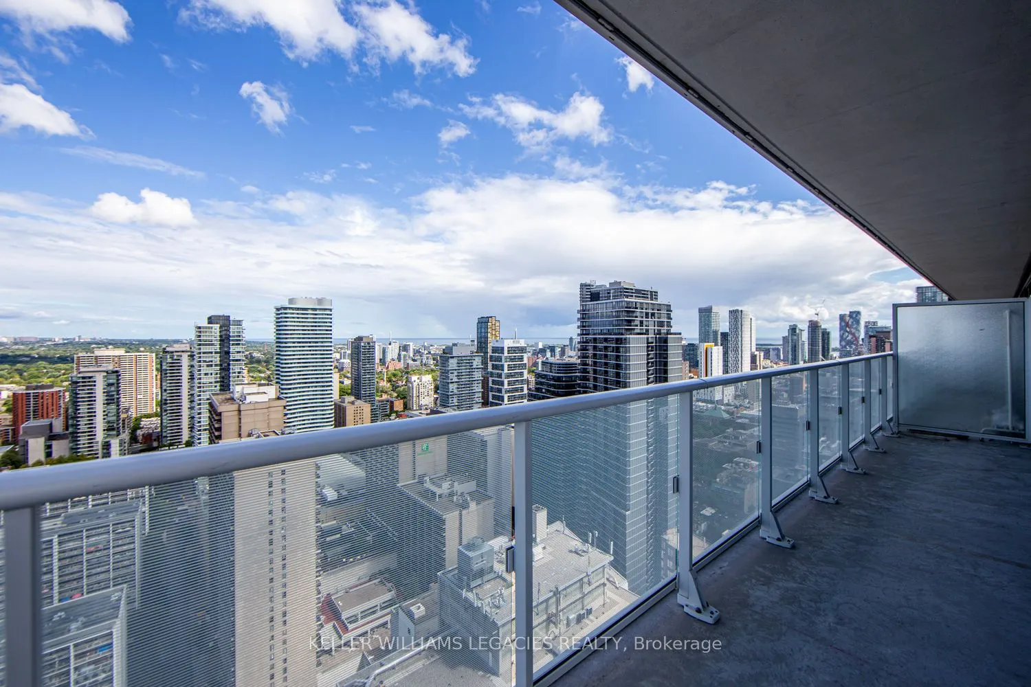 7 Grenville Street, #3705