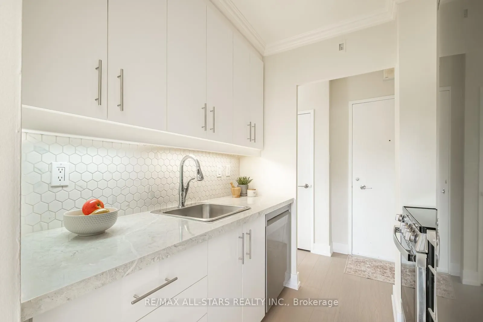 78 Warren Road, #501