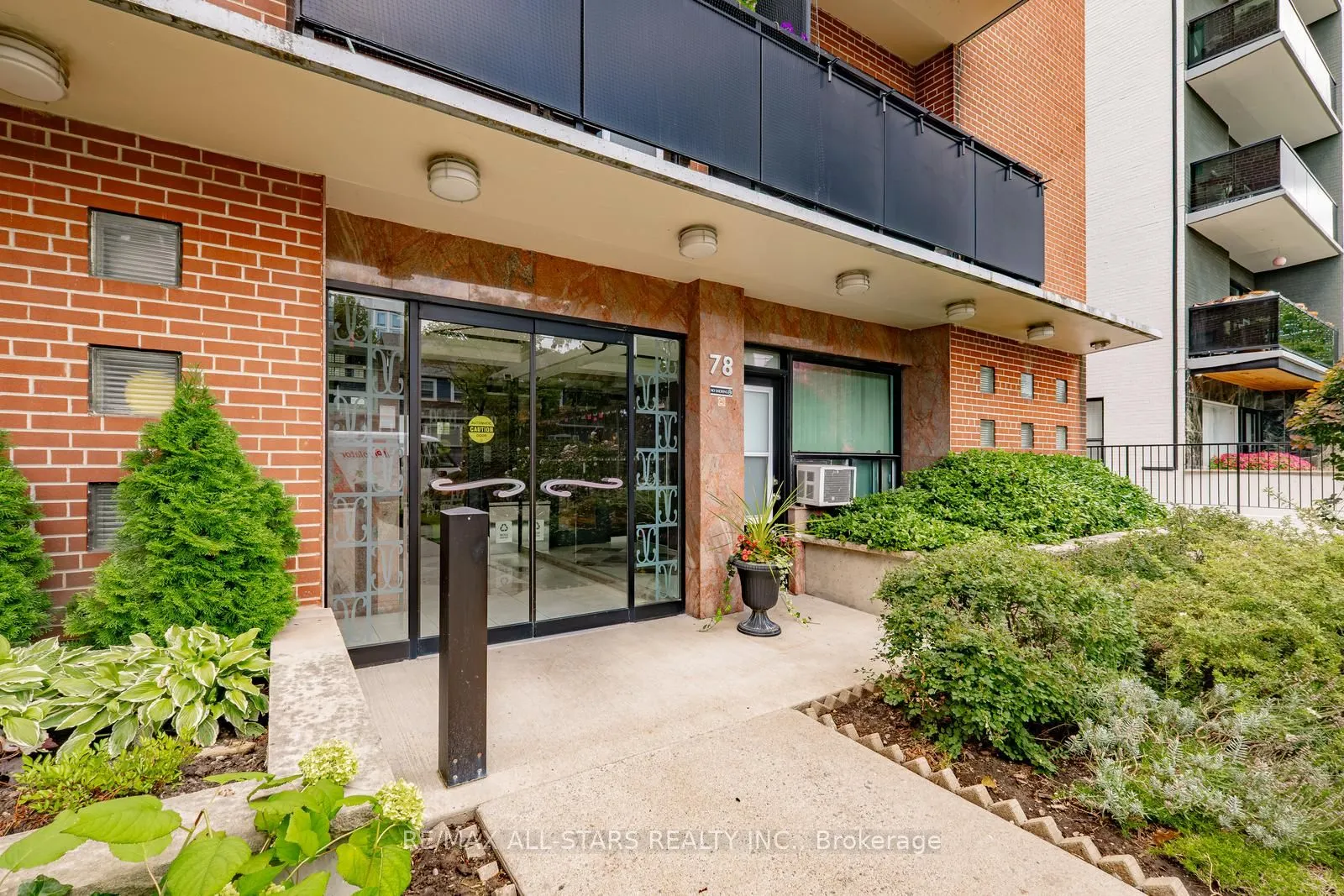 78 Warren Road, #501