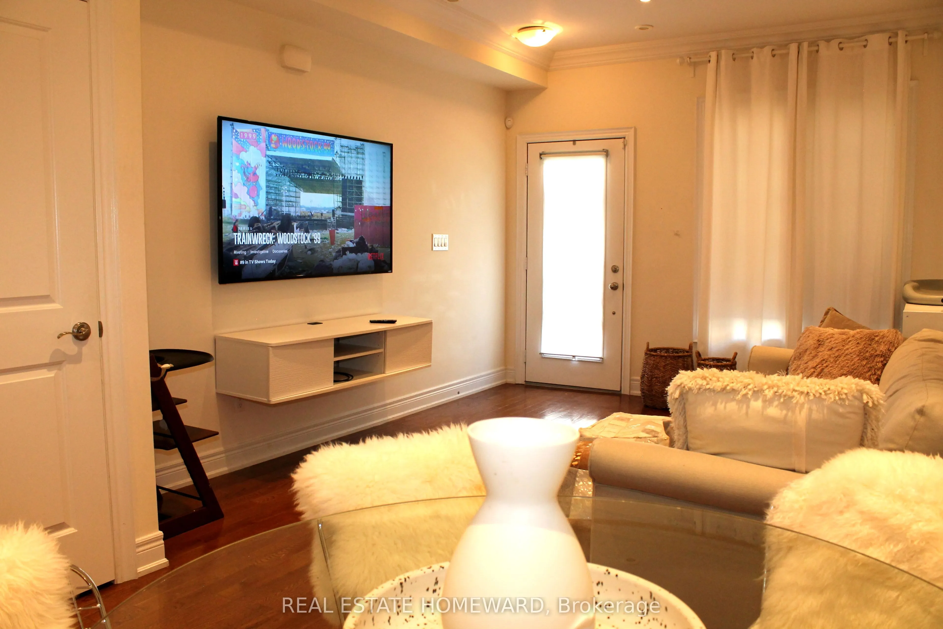 13-50 Hargrave Lane, #13