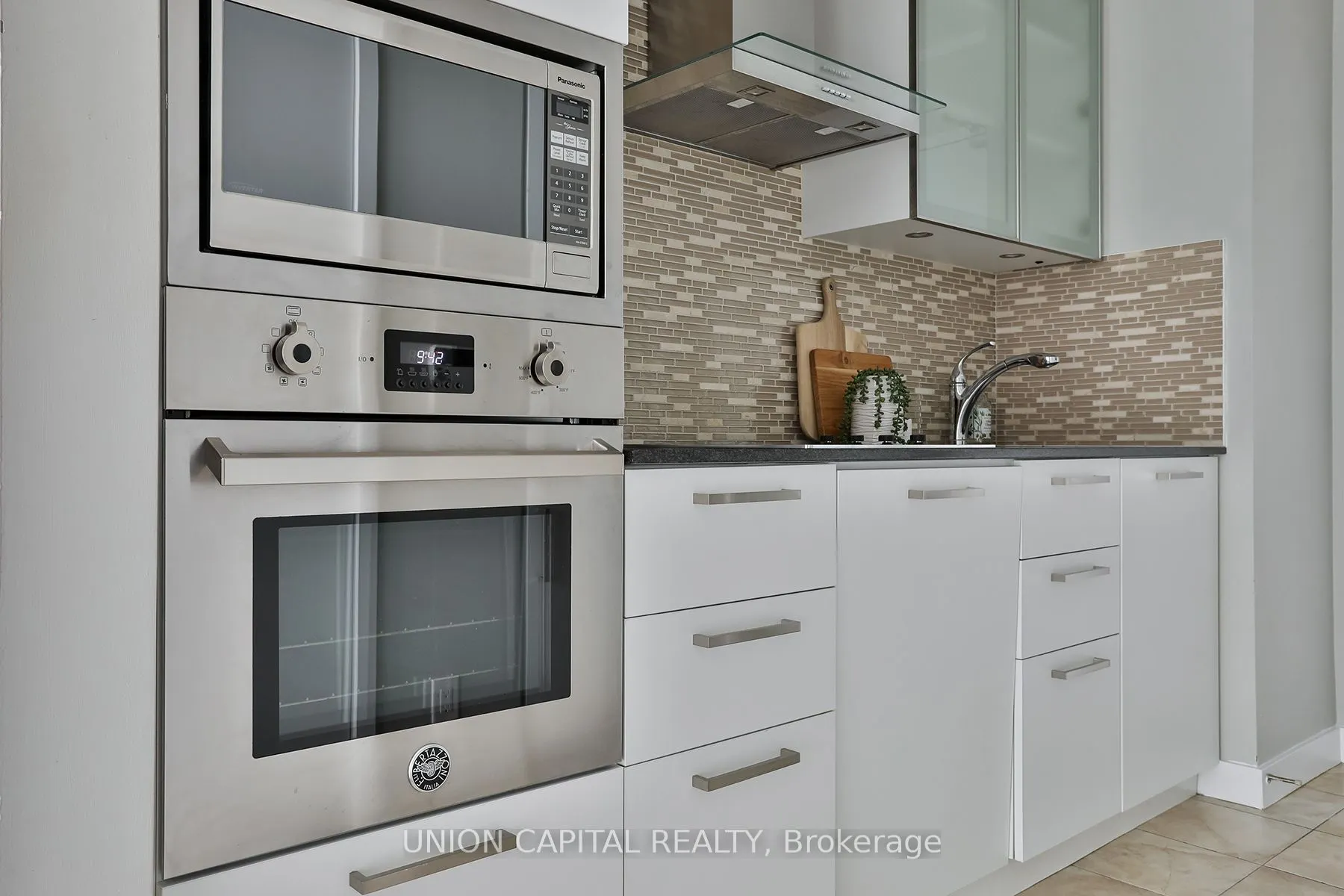14 York Street, #3902