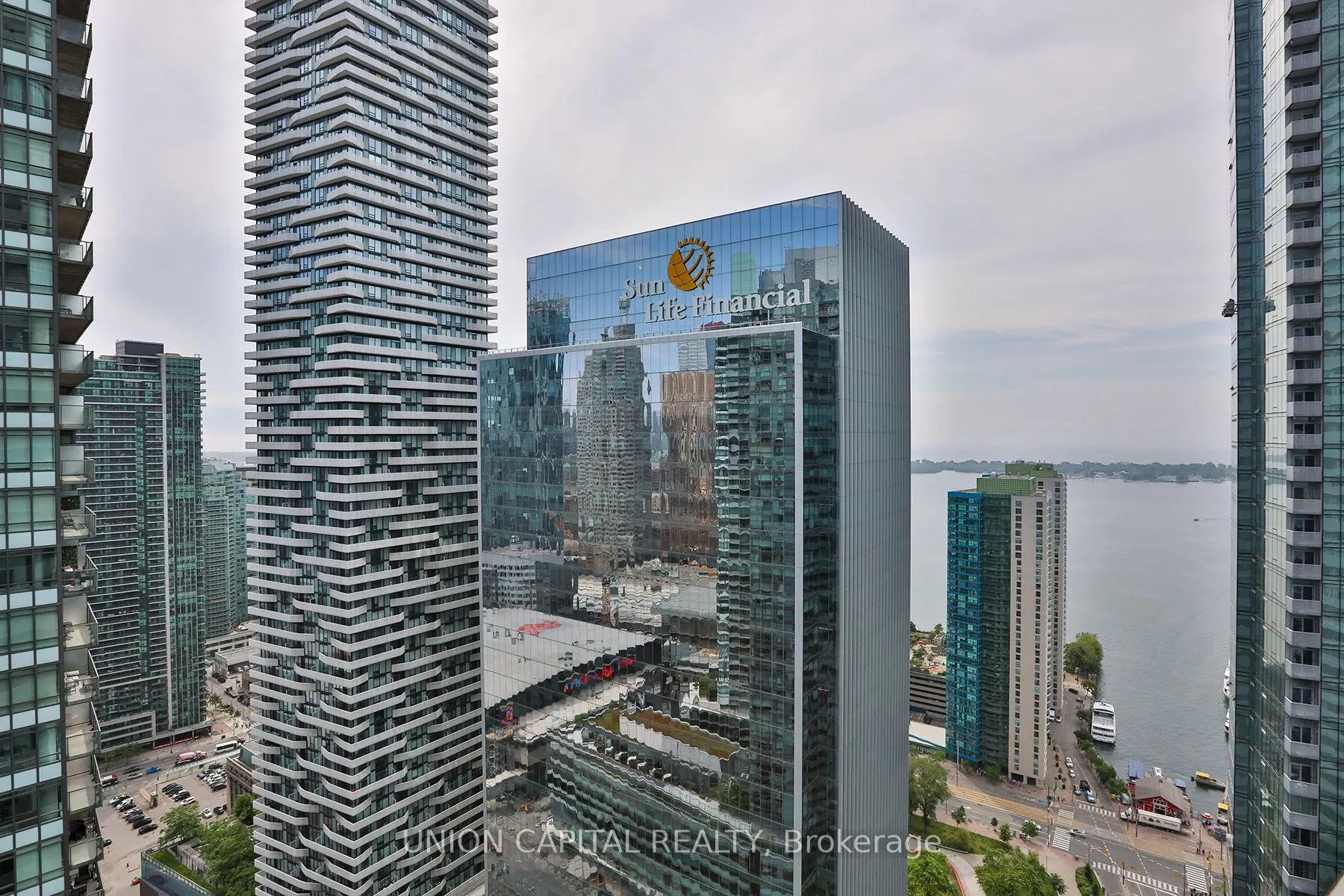 14 York Street, #3902