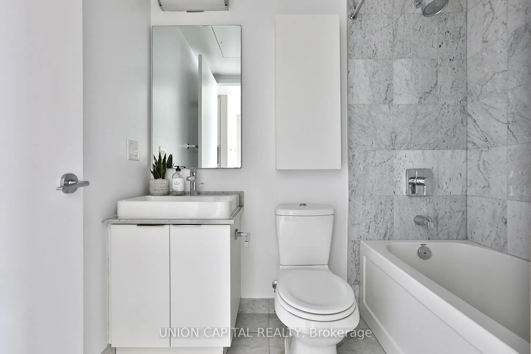 14 York Street, #3902