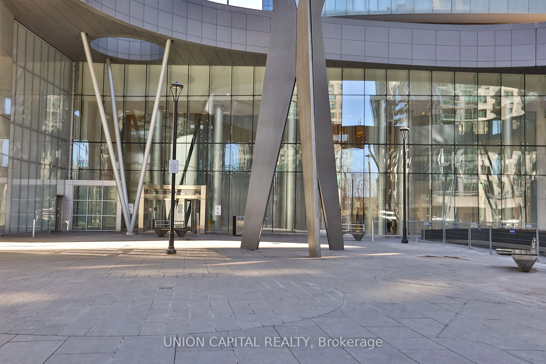14 York Street, #3902