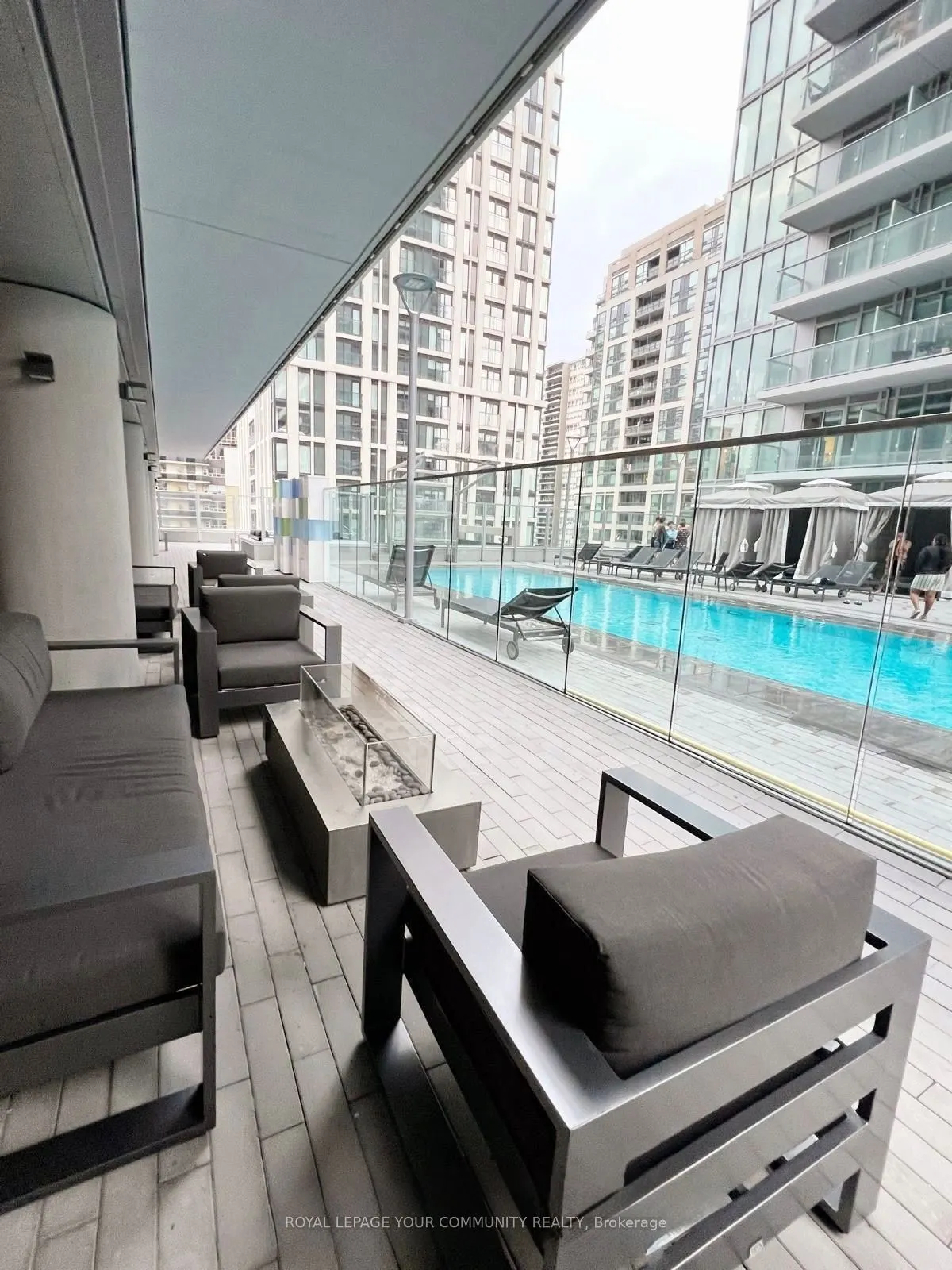 195 Redpath Avenue, #3407