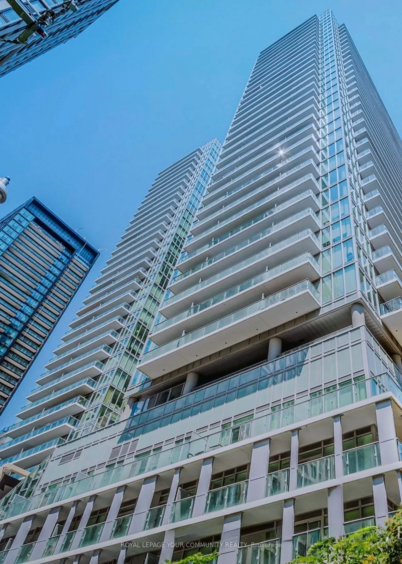 195 Redpath Avenue, #3407