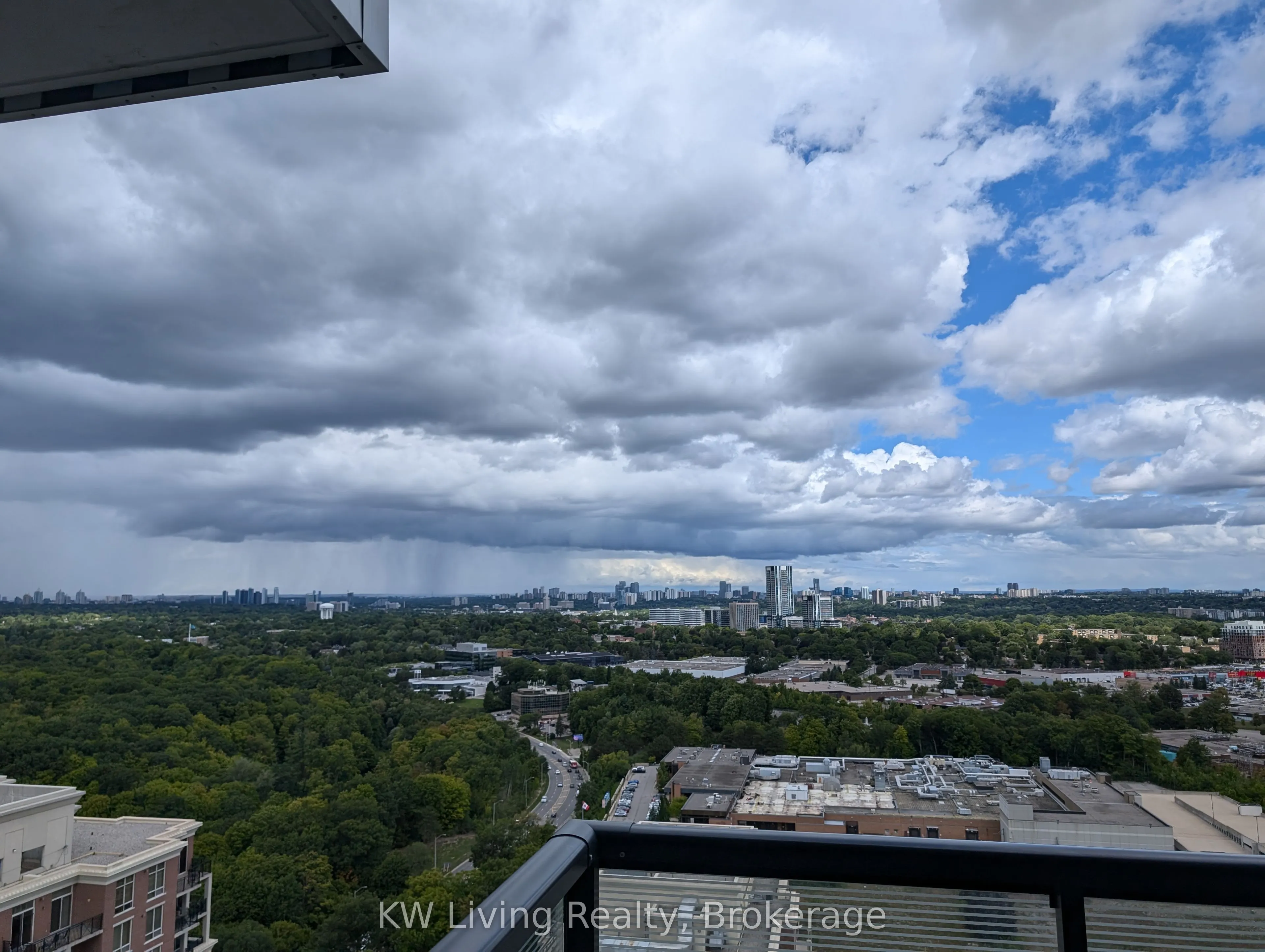 20 Inn On The Park Drive, #2738