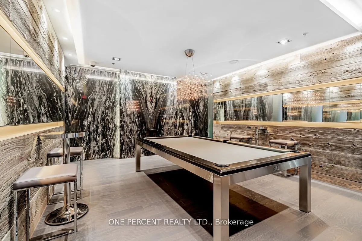 30 Nelson Street, #426
