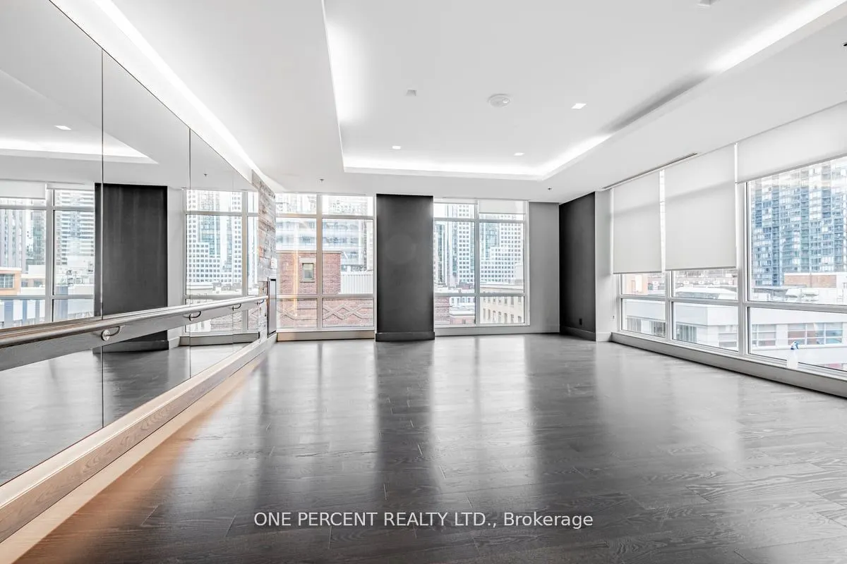 30 Nelson Street, #426