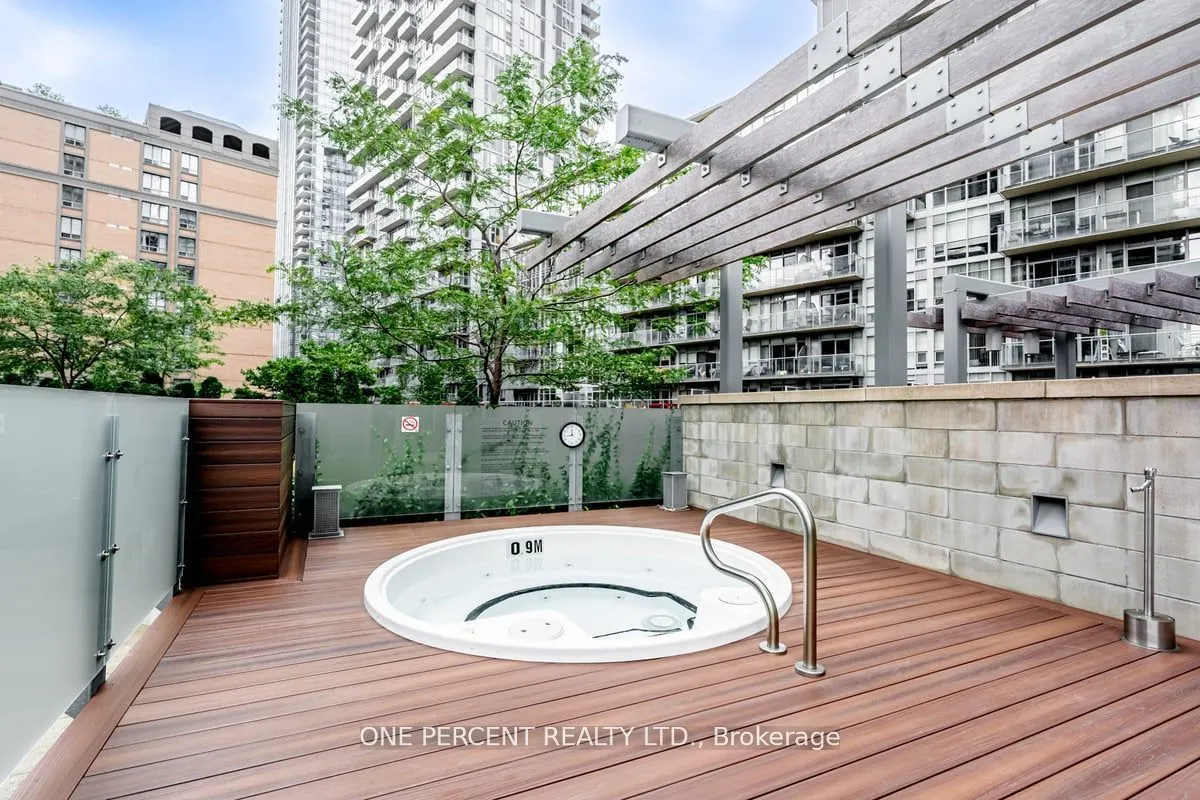 30 Nelson Street, #426