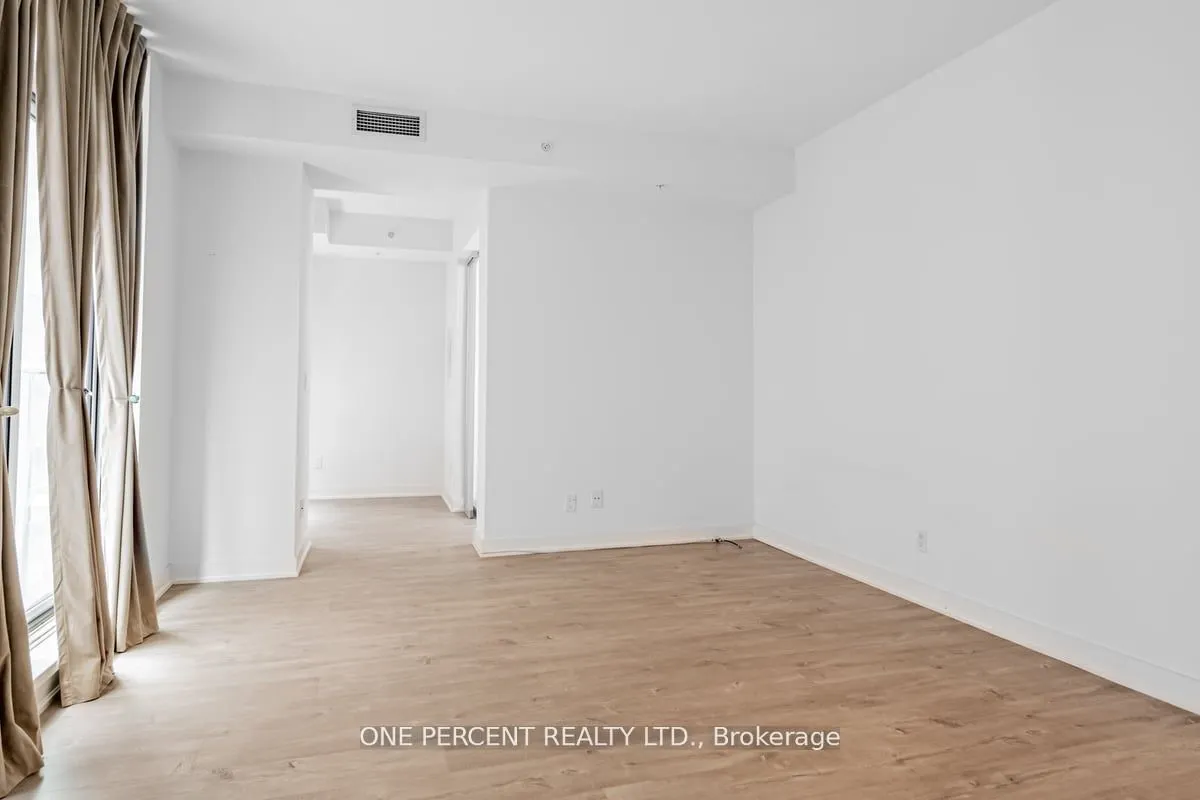 30 Nelson Street, #426