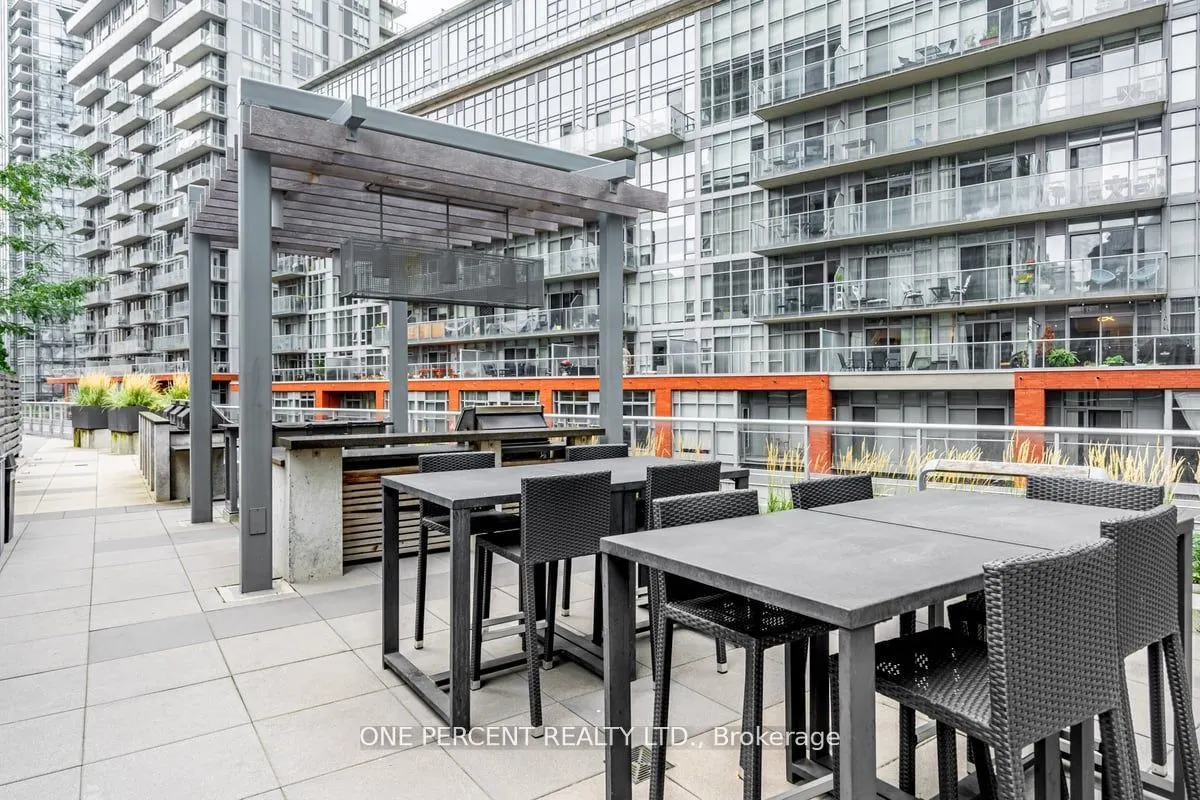 30 Nelson Street, #426