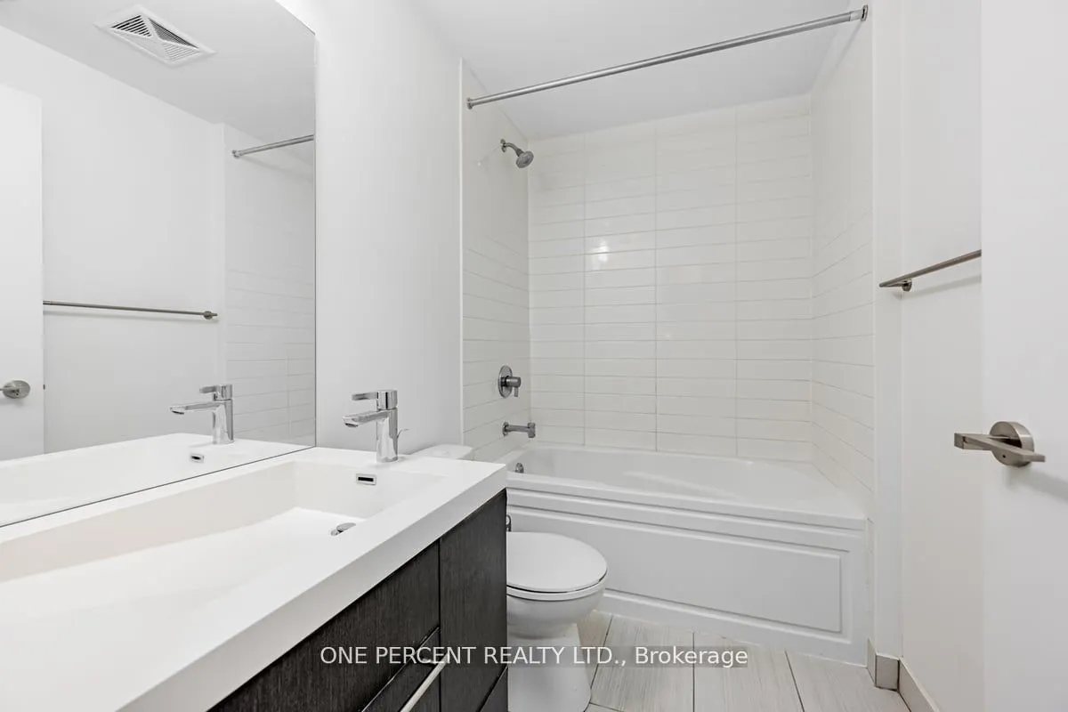 30 Nelson Street, #426