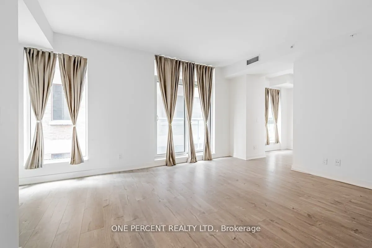 30 Nelson Street, #426