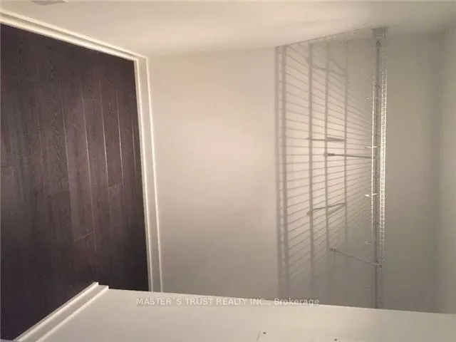 72 Esther Shiner Boulevard, #512