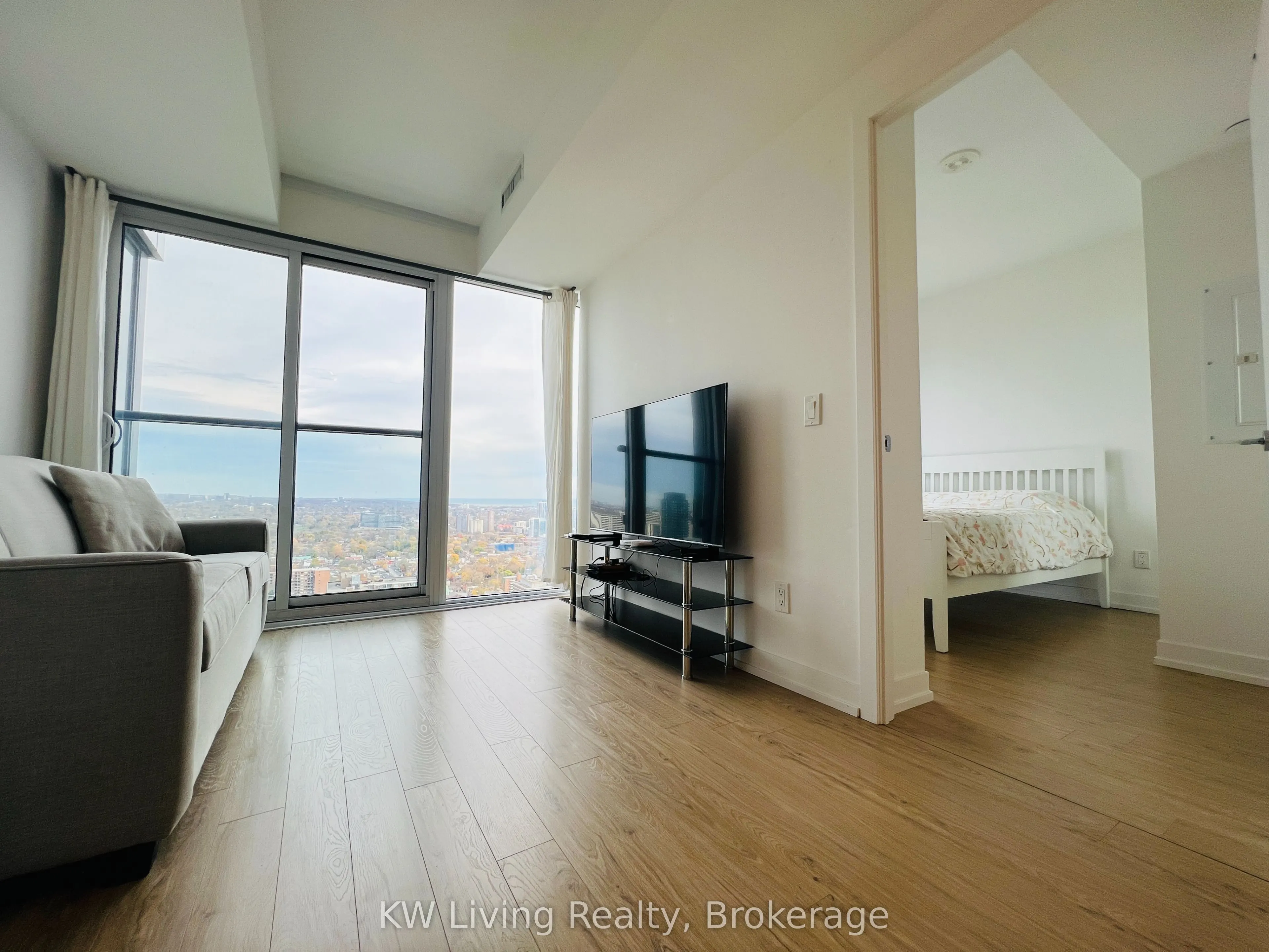 85 Wood Street, #4315
