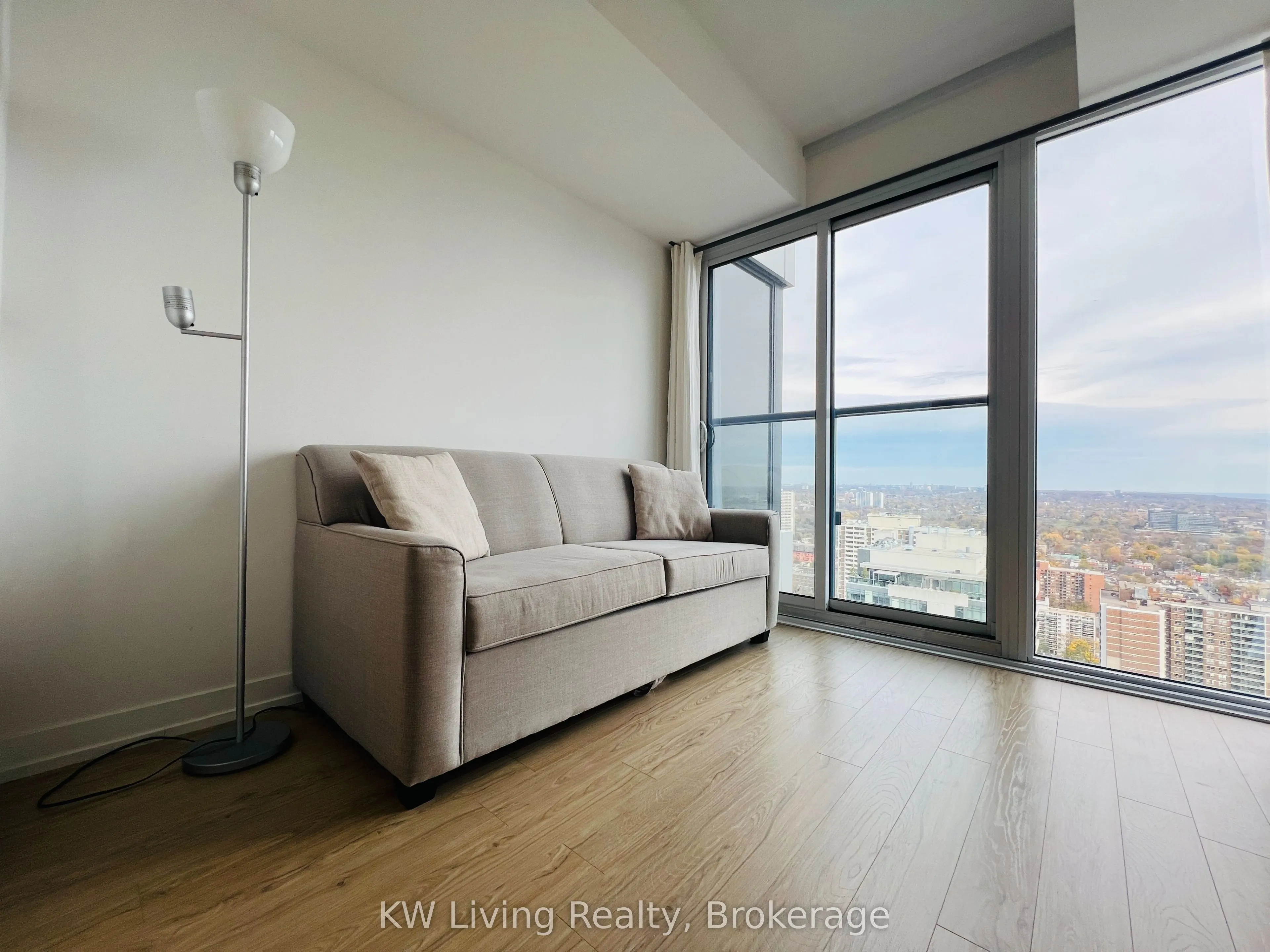 85 Wood Street, #4315