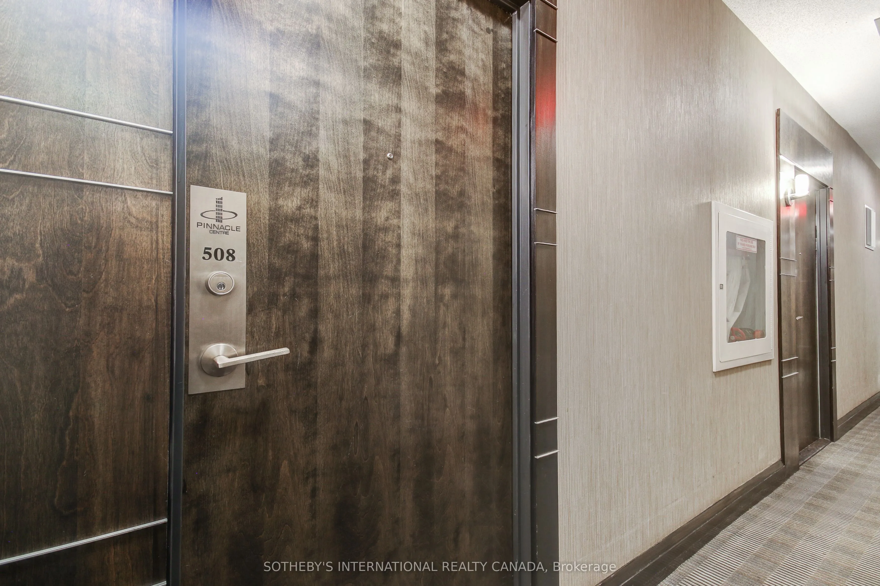 33 Bay Street, #508