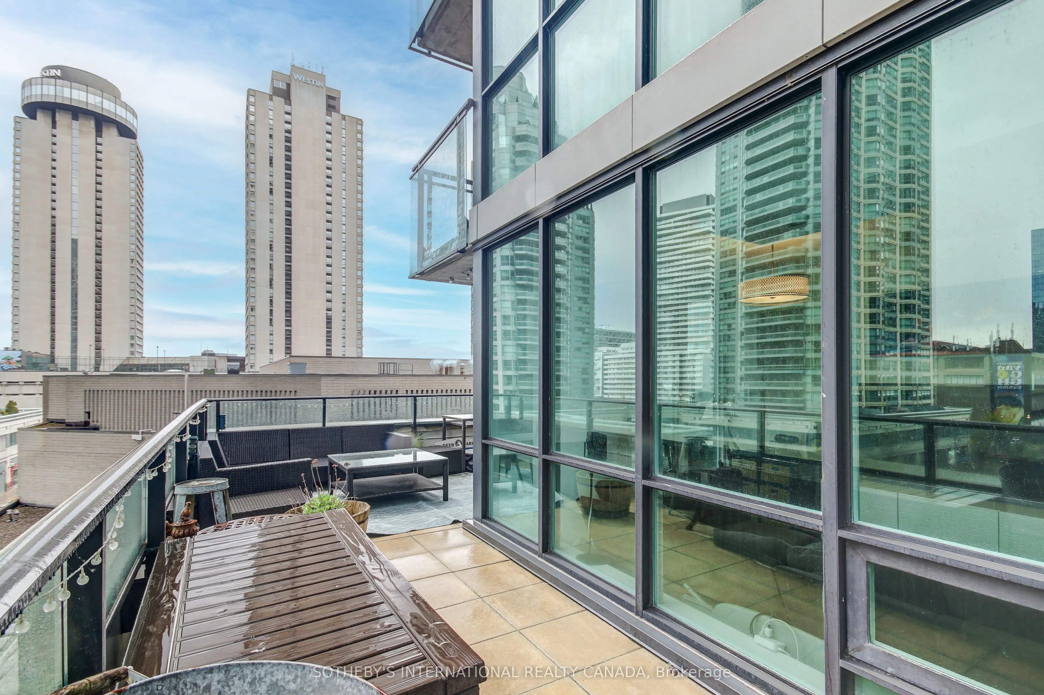 33 Bay Street, #508